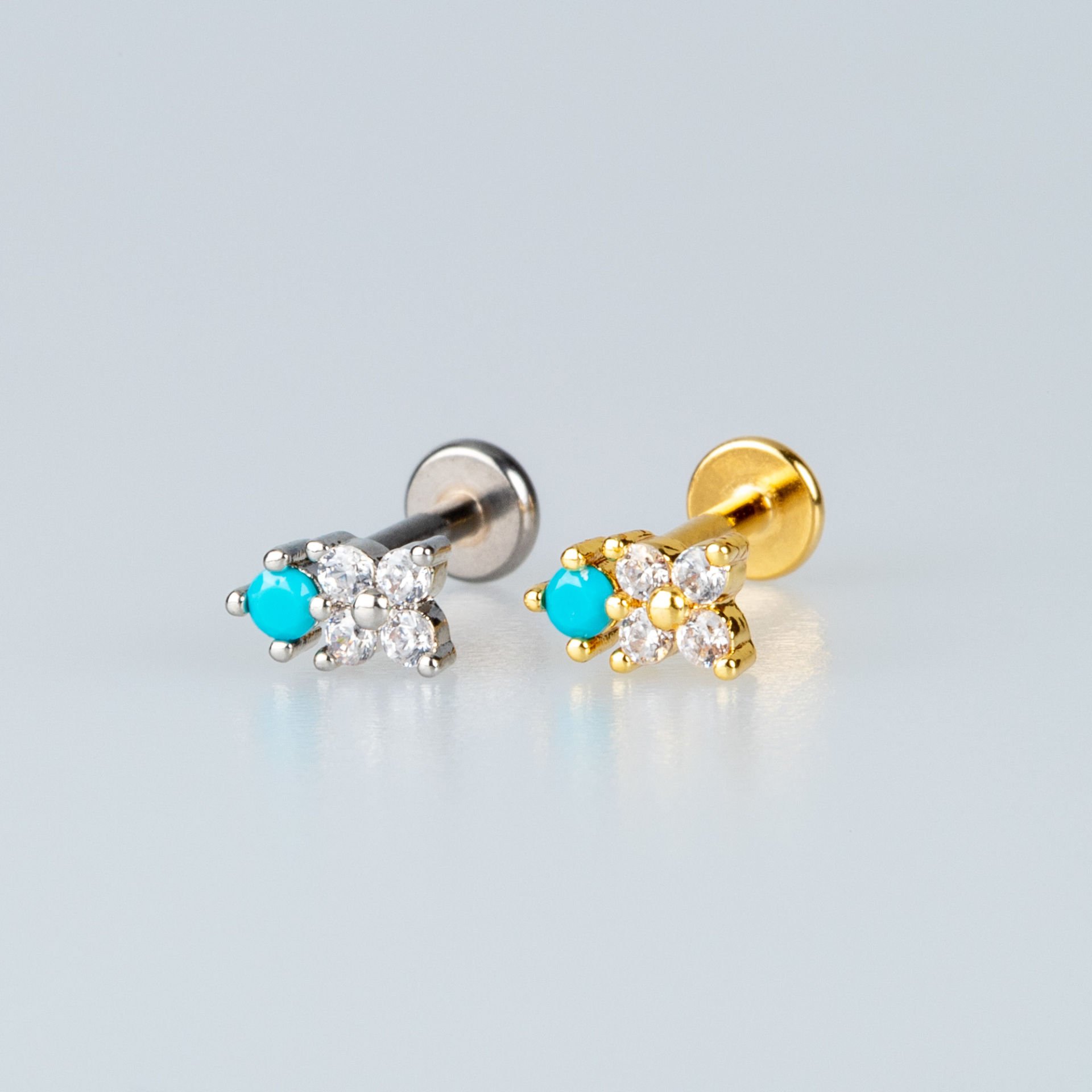 Piercing Tragus Çiçek