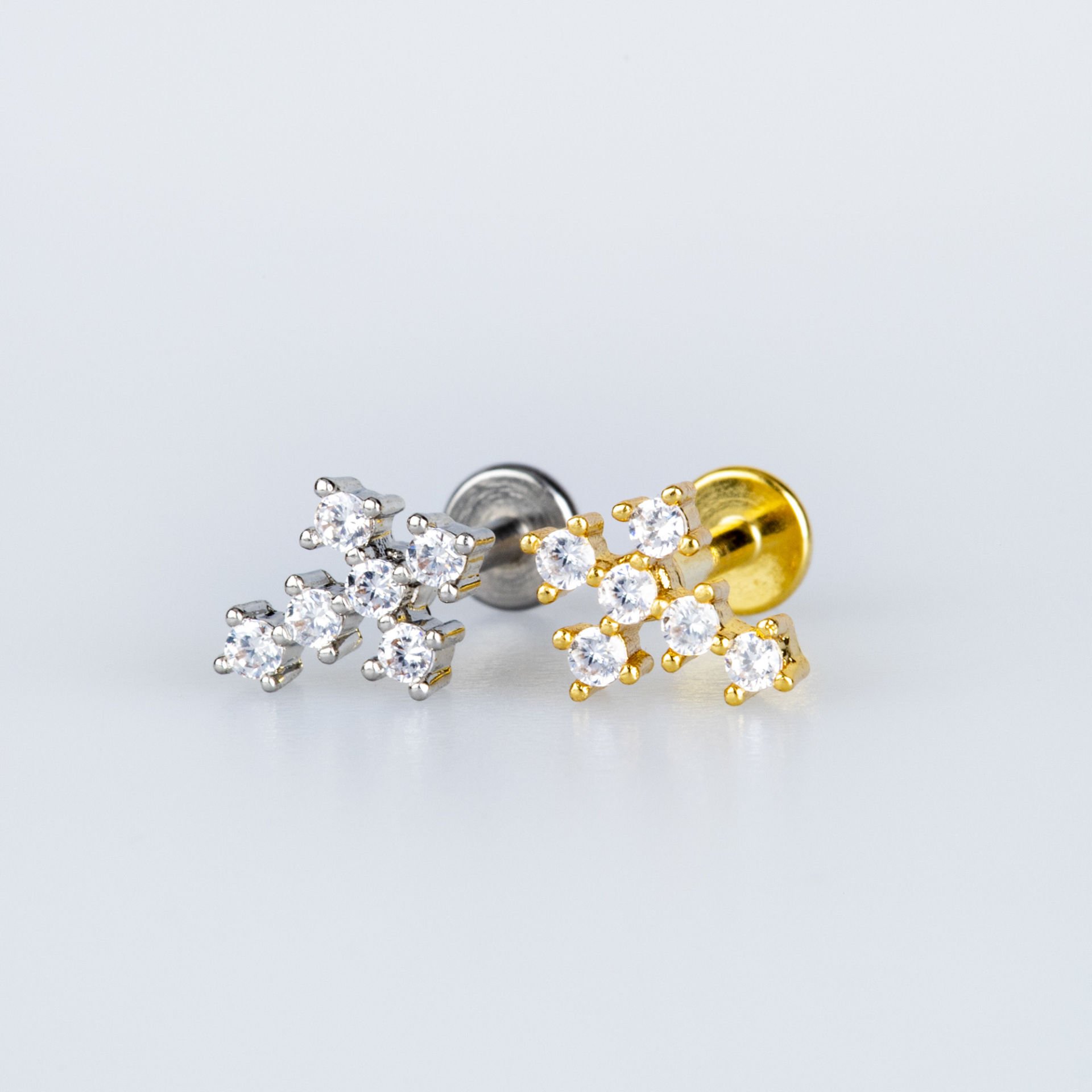 Piercing Tragus Haç