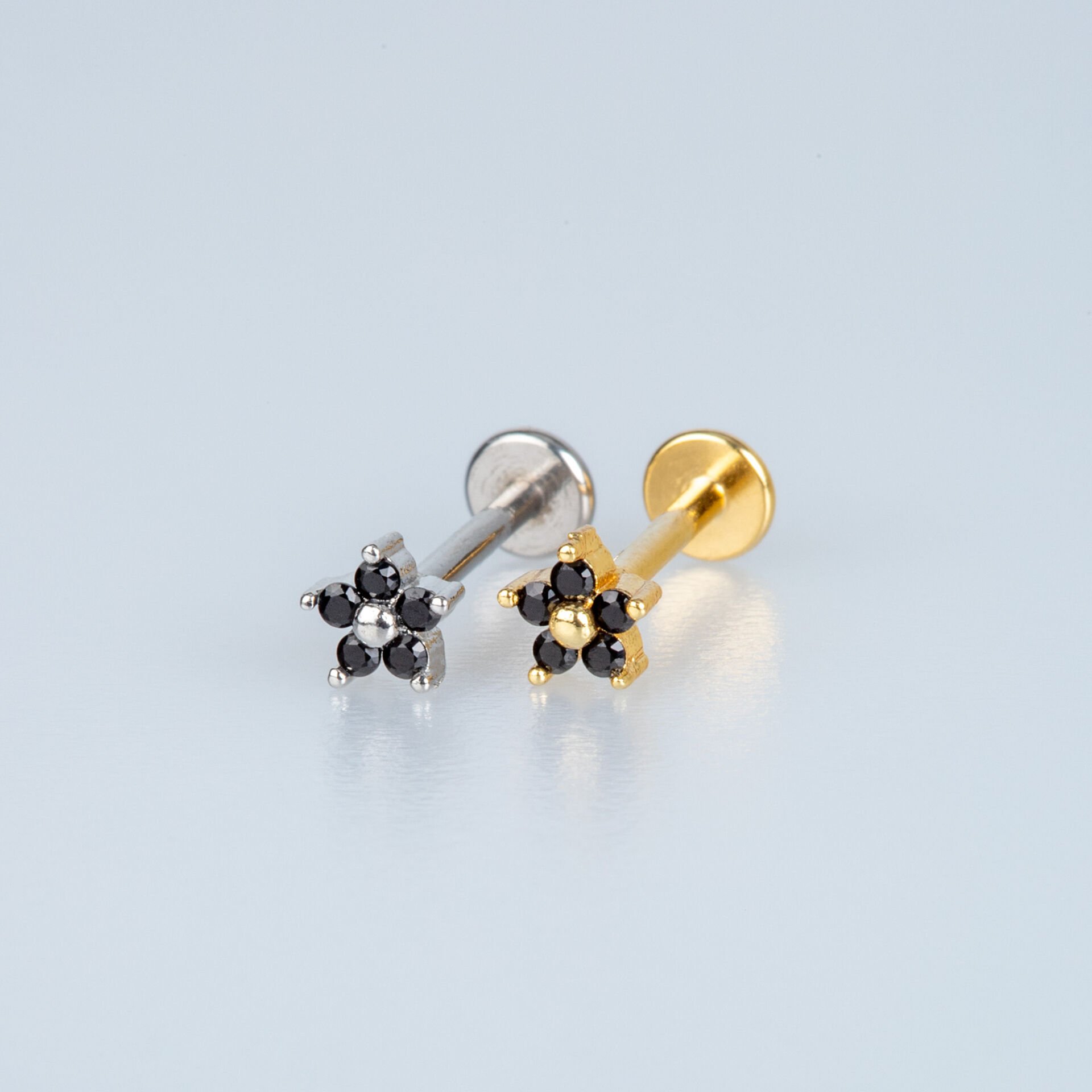 Piercing Tragus Çiçek