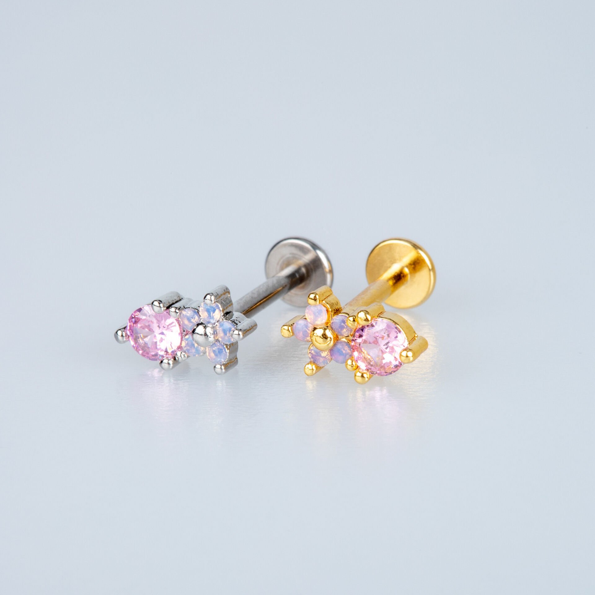 Piercing Tragus Çiçek