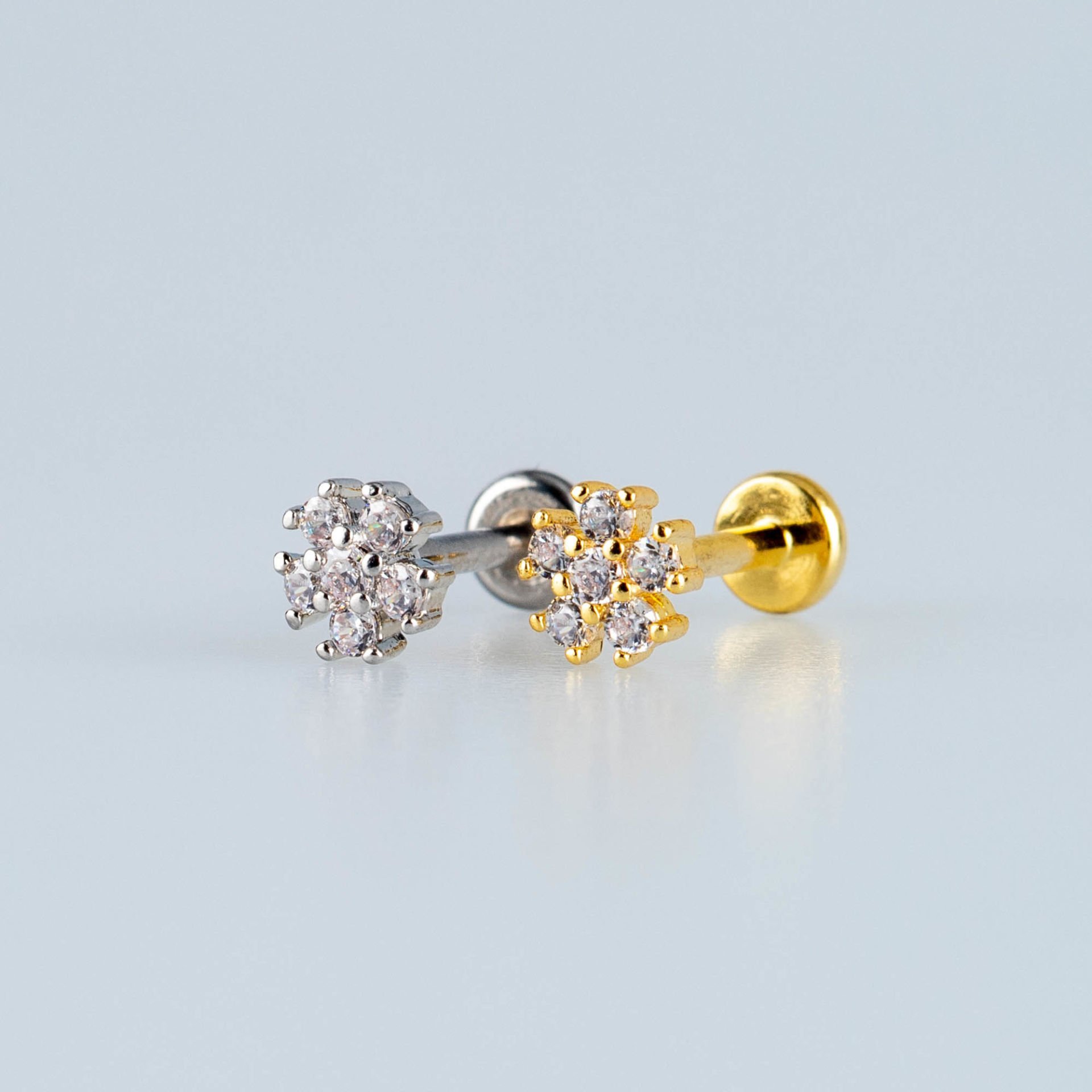 Piercing Tragus Çiçek