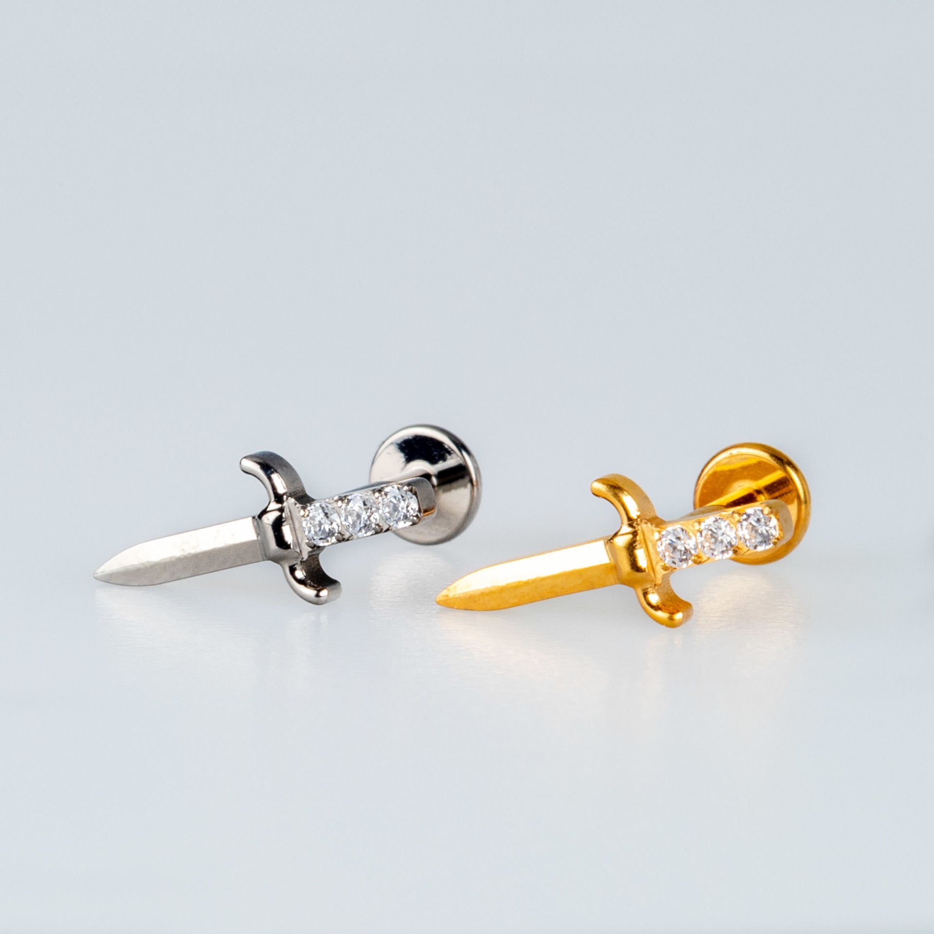 Piercing Titanyum Tragus Bıçak
