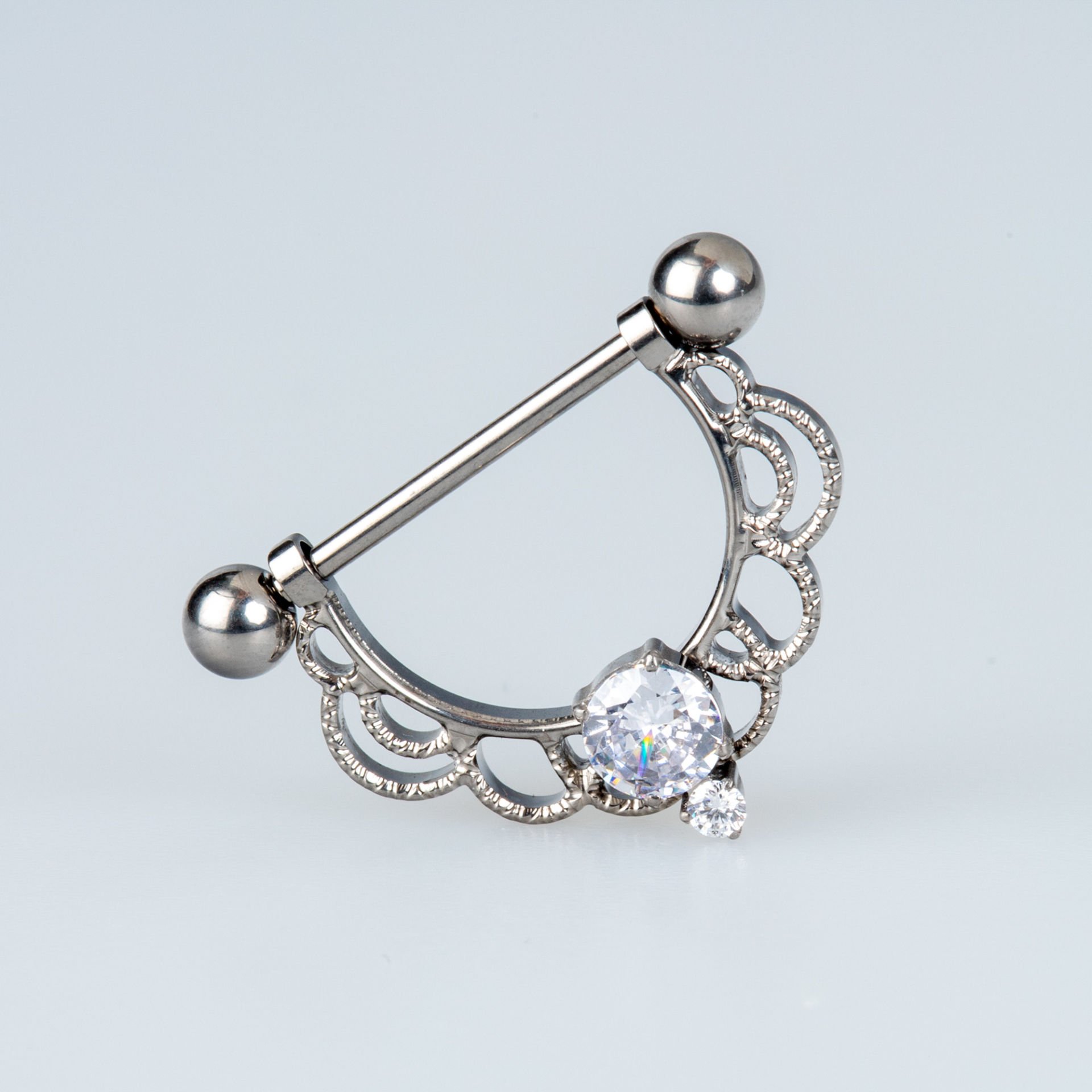 Piercing Titanyum Göğüs