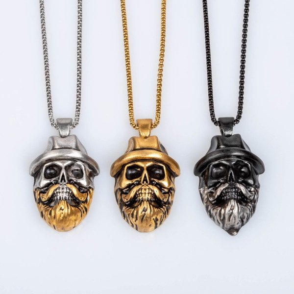 قلادة من الصلب القوطي