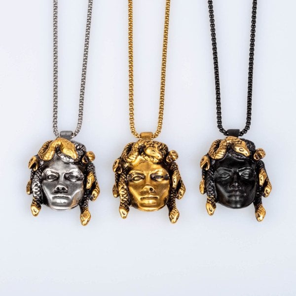 Çelik Kolye Gotik