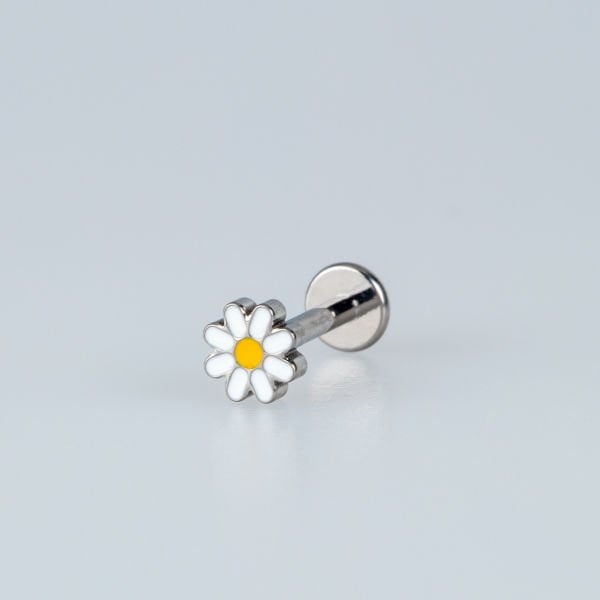 Piercing Titanyum Tragus Papatya Beyaz