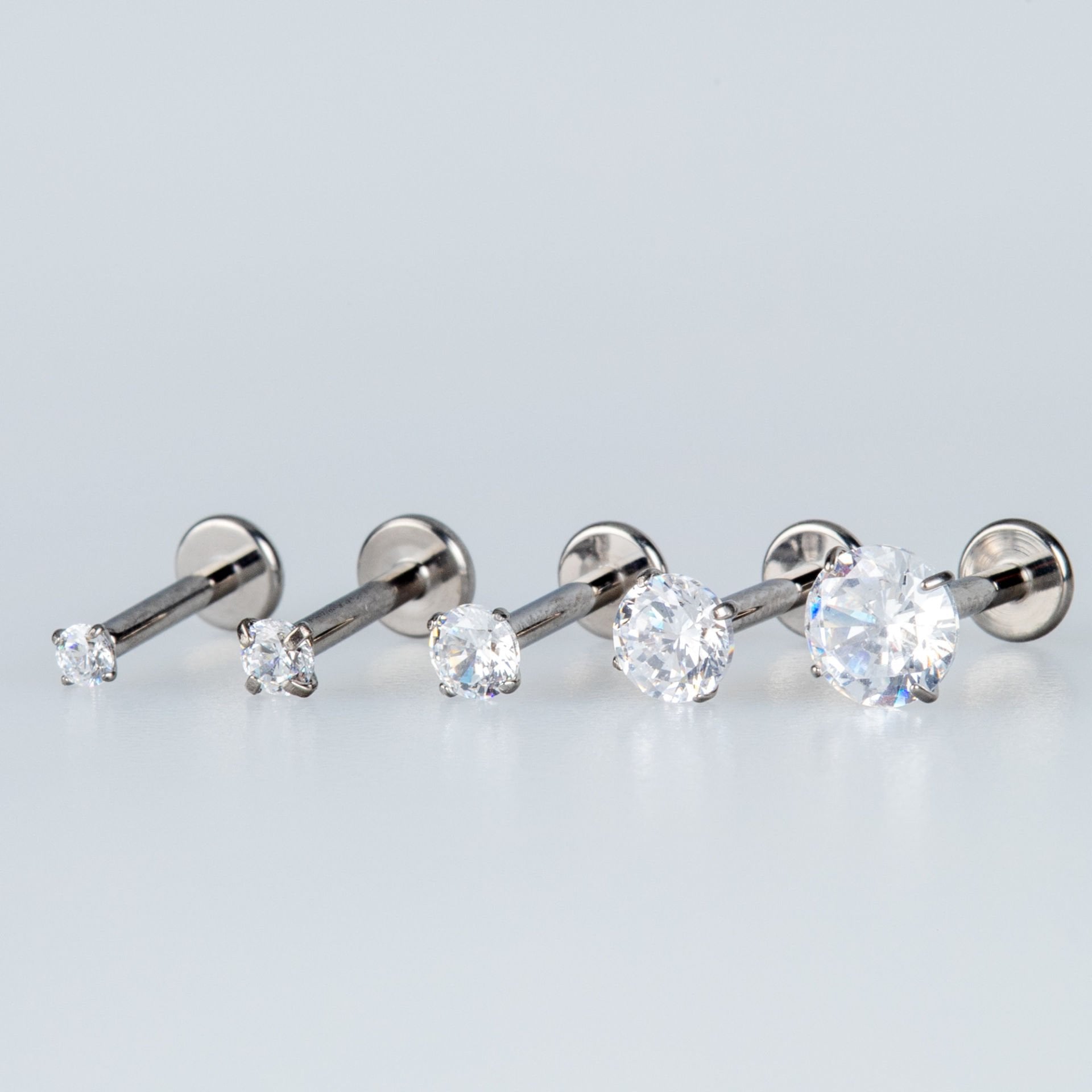 Piercing Titanyum Labret 5mm Taş Bar Boyu: 10mm