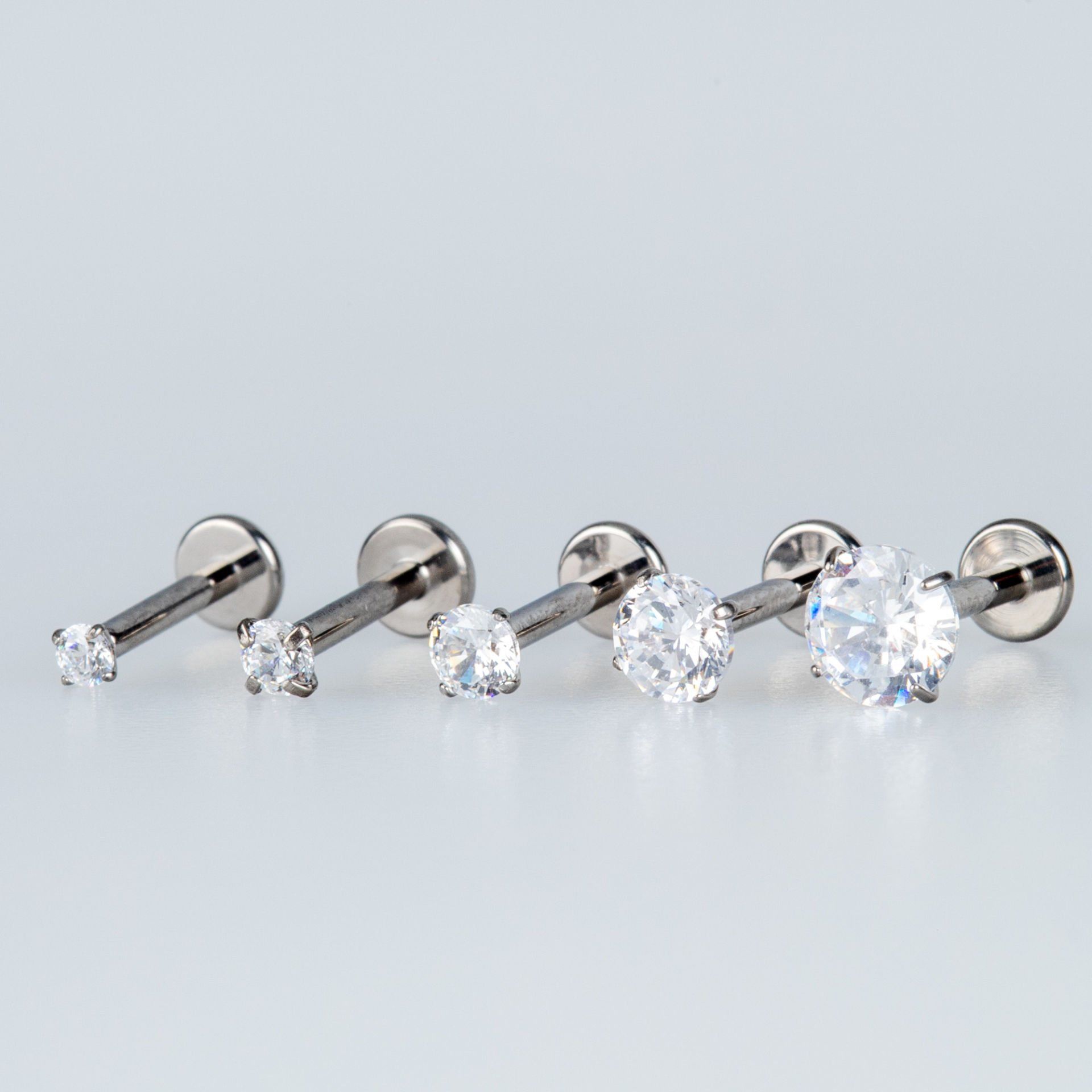 Piercing Titanyum Labret 4mm Taş