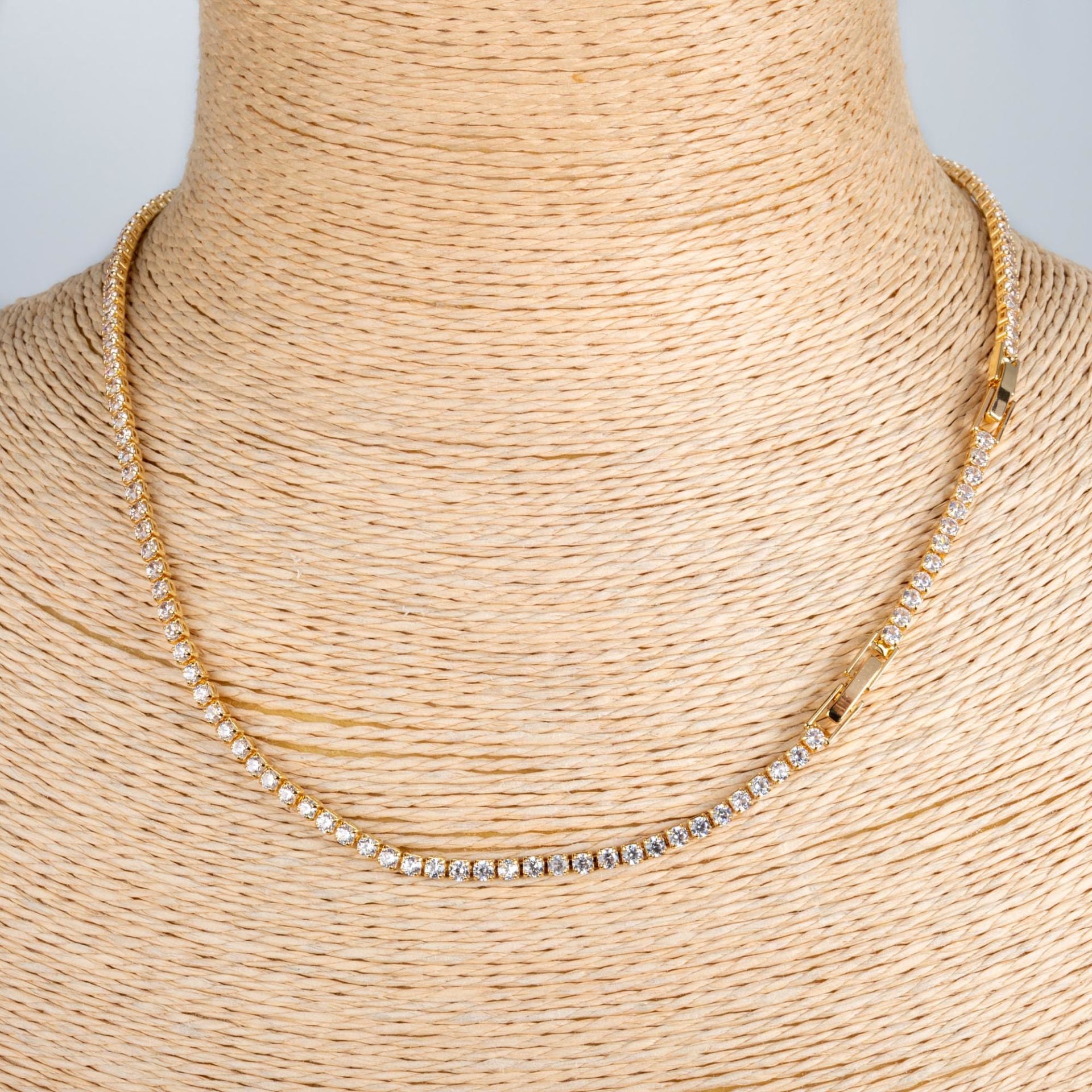 Çelik Kolye Taşlı