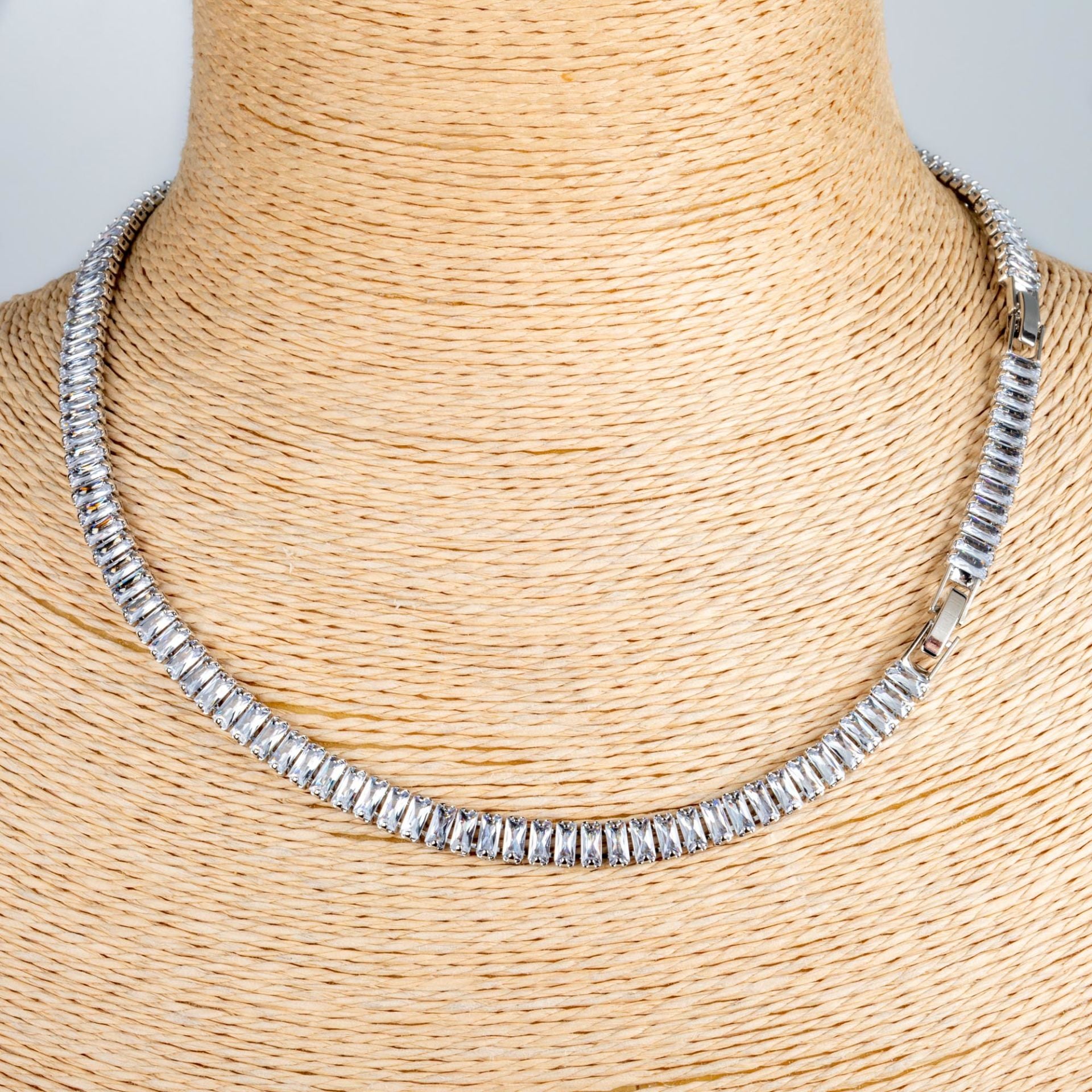 Çelik Kolye Taşlı