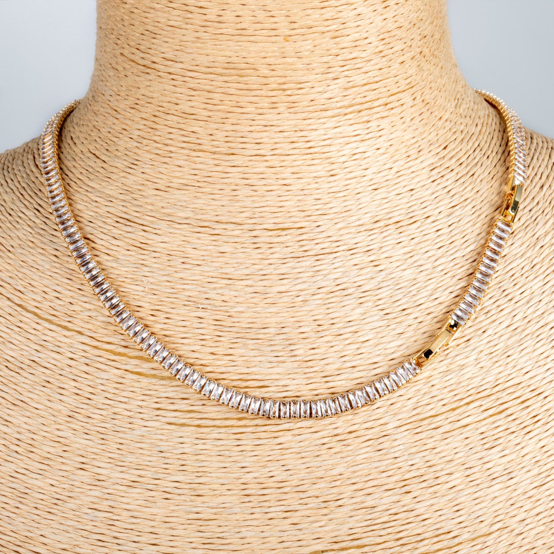 Çelik Kolye Taşlı