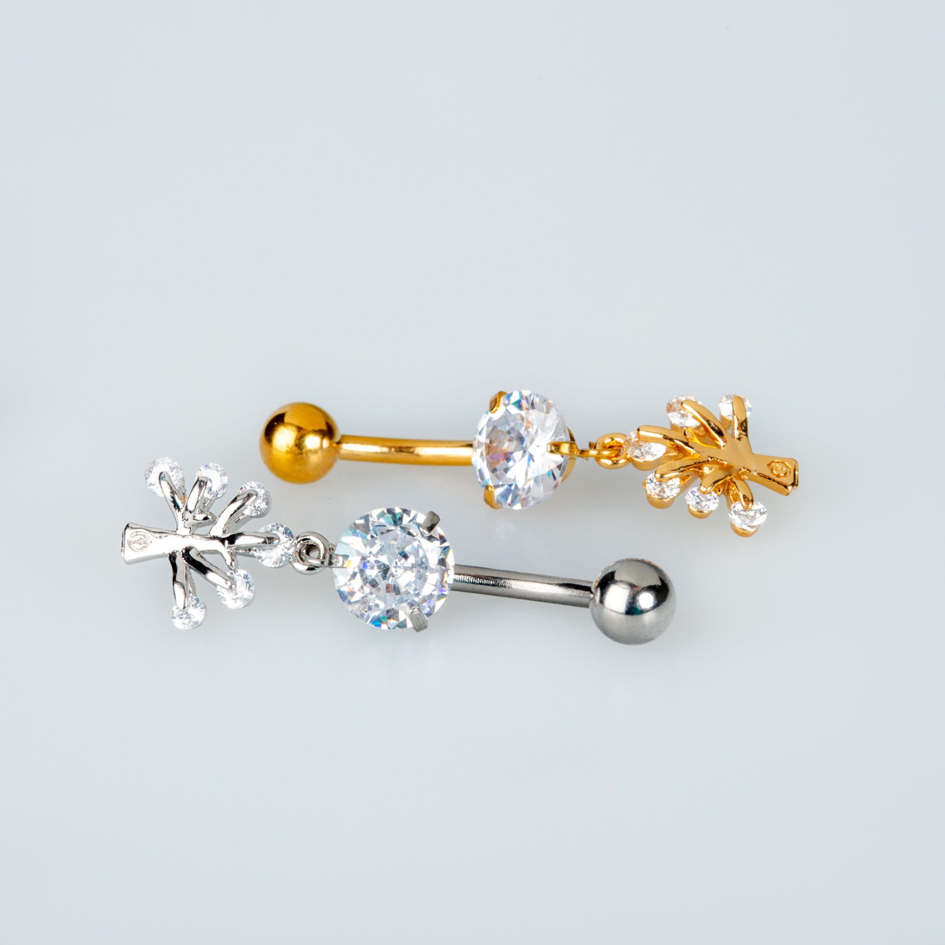 Piercing Göbek Ağaç
