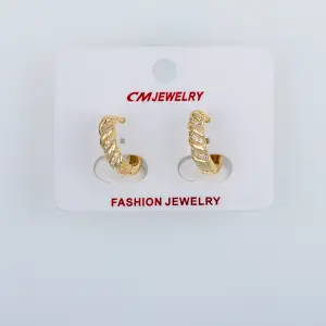 CM Jewelry 14K Kaplama Tırnaklı Halka Küpe