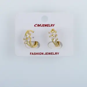 CM Jewelry 14K Kaplama Tırnaklı Halka Küpe