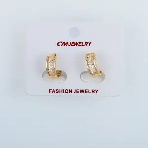 CM Jewelry 14K Kaplama Tırnaklı Halka Küpe