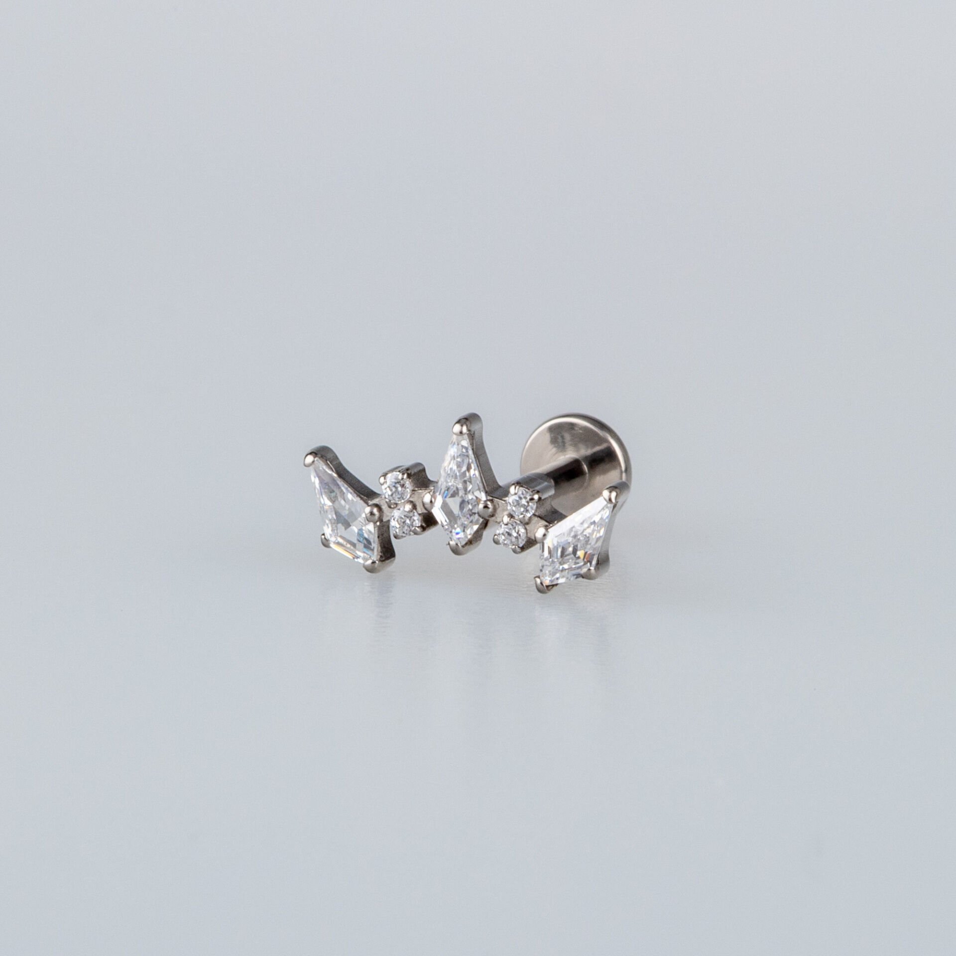 Piercing Titanyum Tragus Lotus