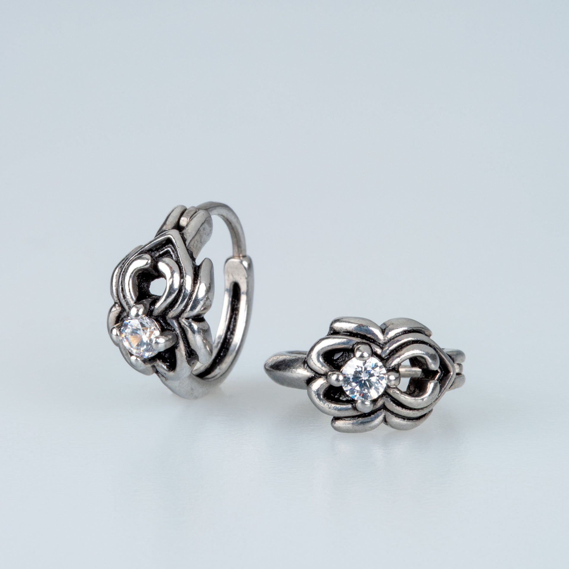 Steel Earring Gothic - Double