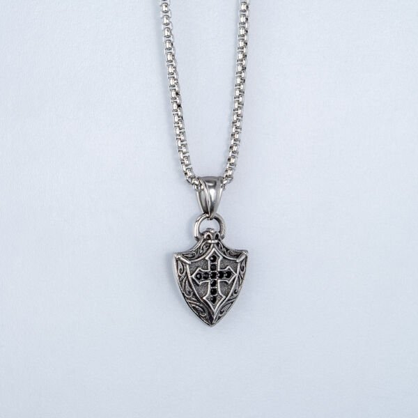 الصليب قلادة الصلب