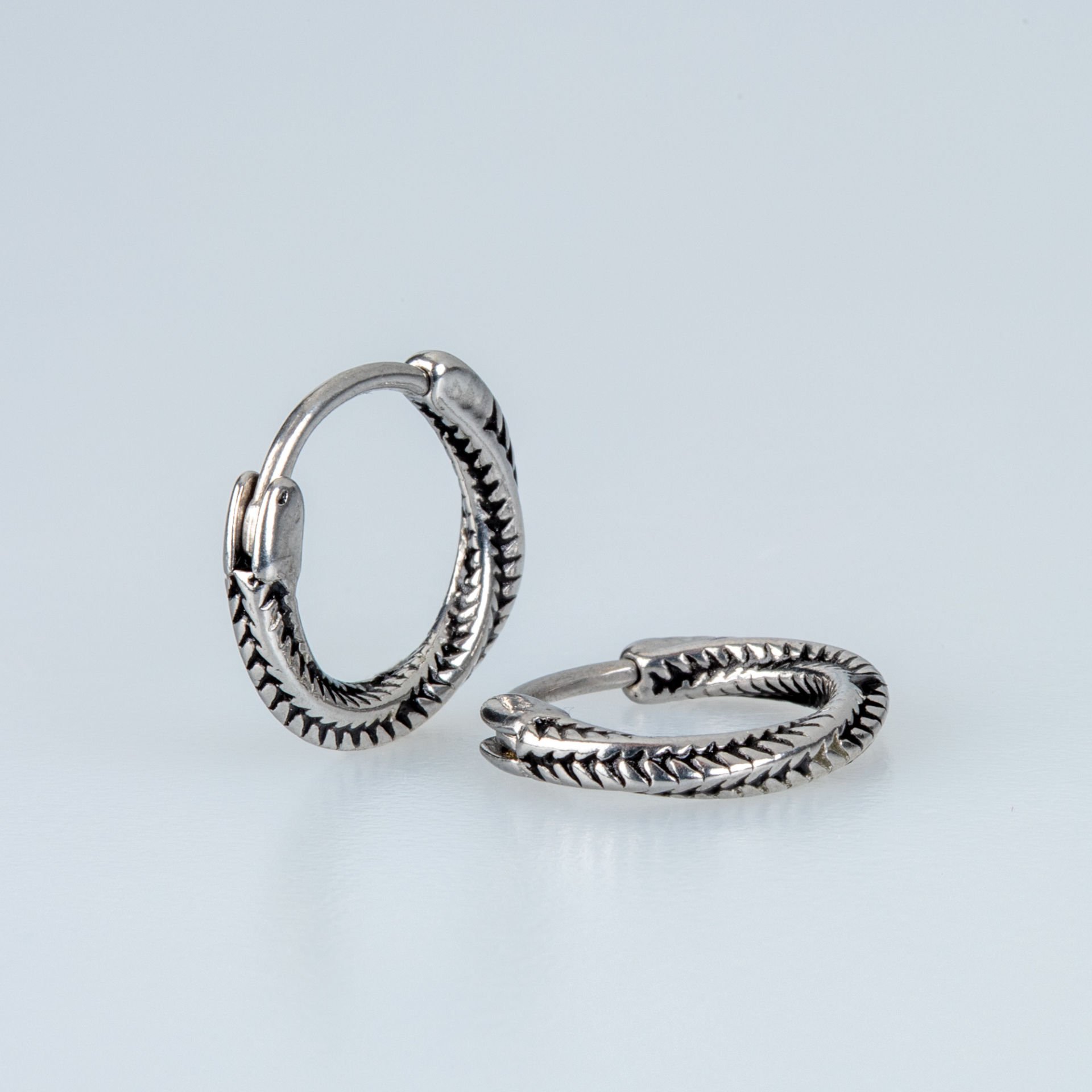 Steel Earring Gothic - Double