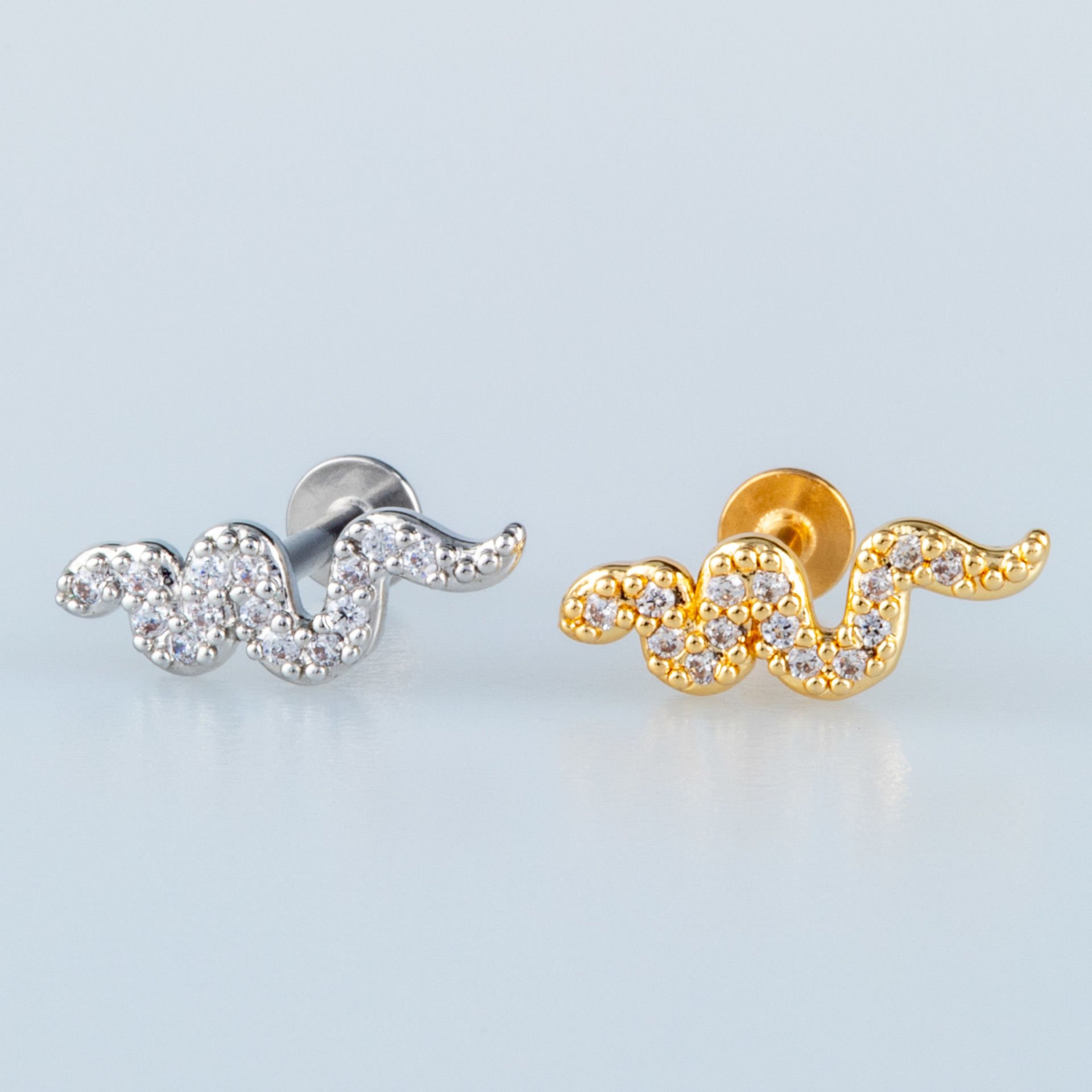 Piercing Tragus Yılan