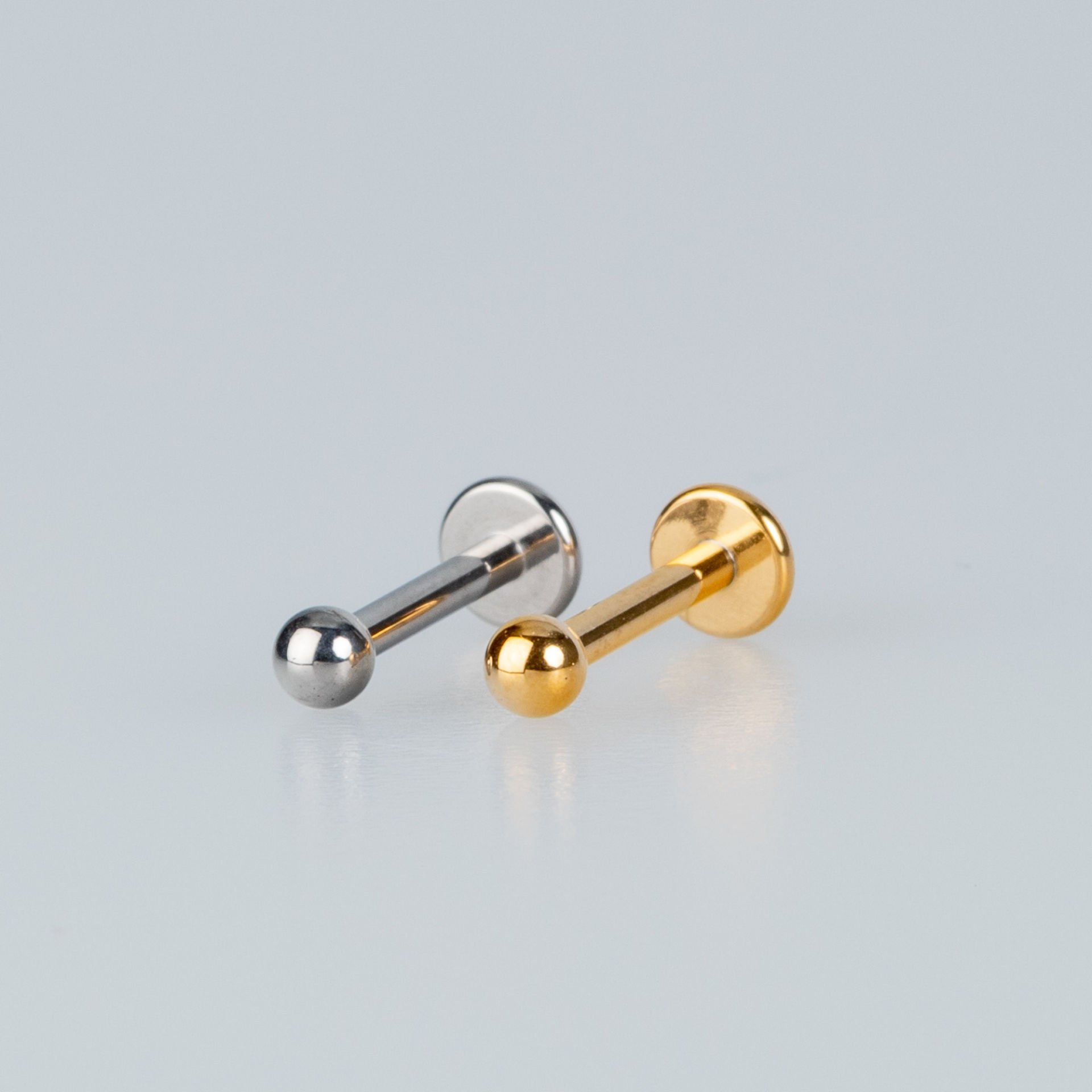 Piercing Titanyum Labret 2.5mm Top Beyaz 8mm