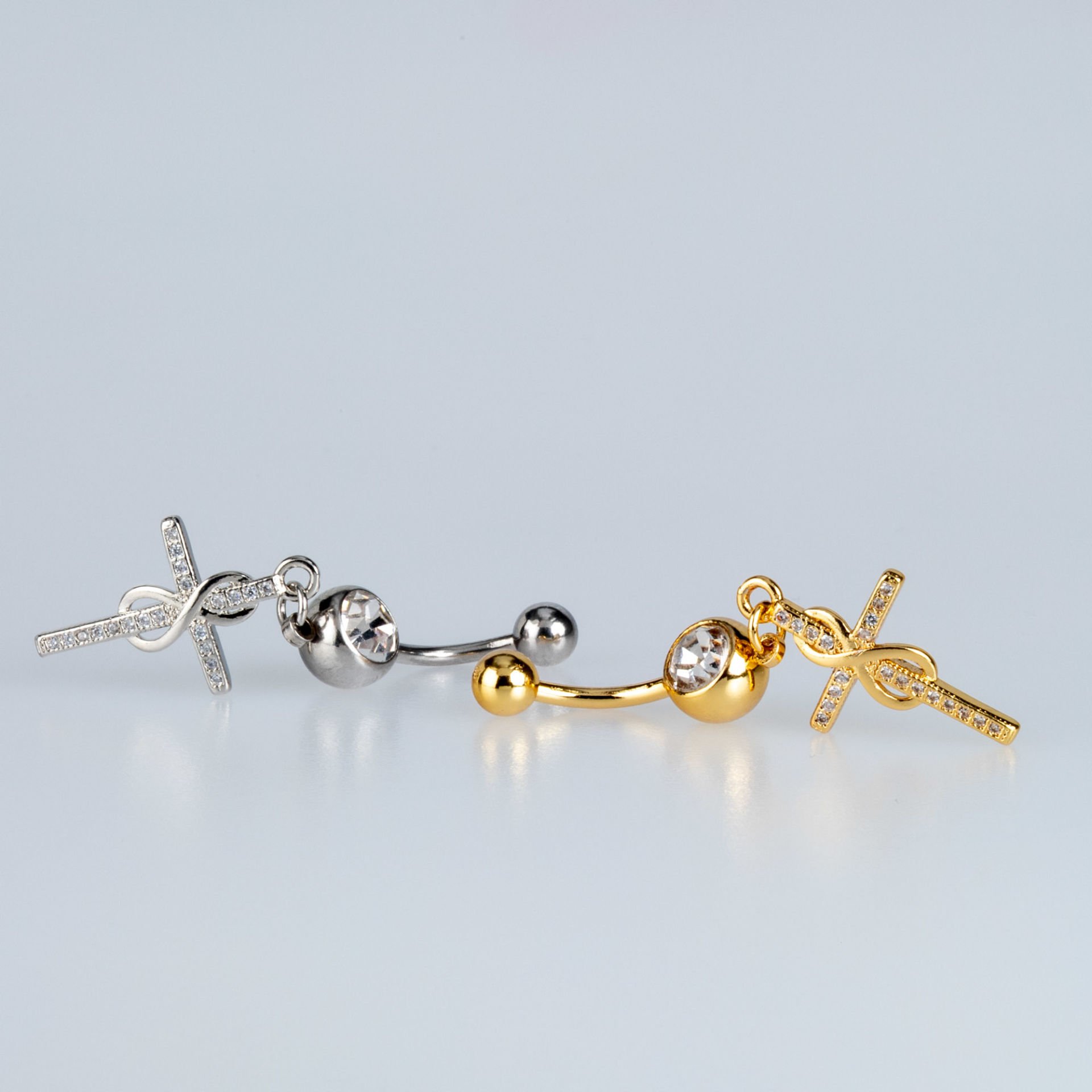 Piercing Göbek Haç