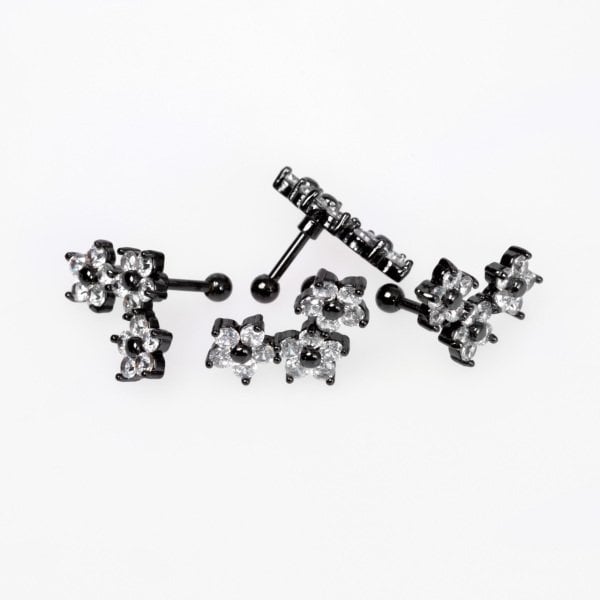 ثقب الزنمة التيتانيوم