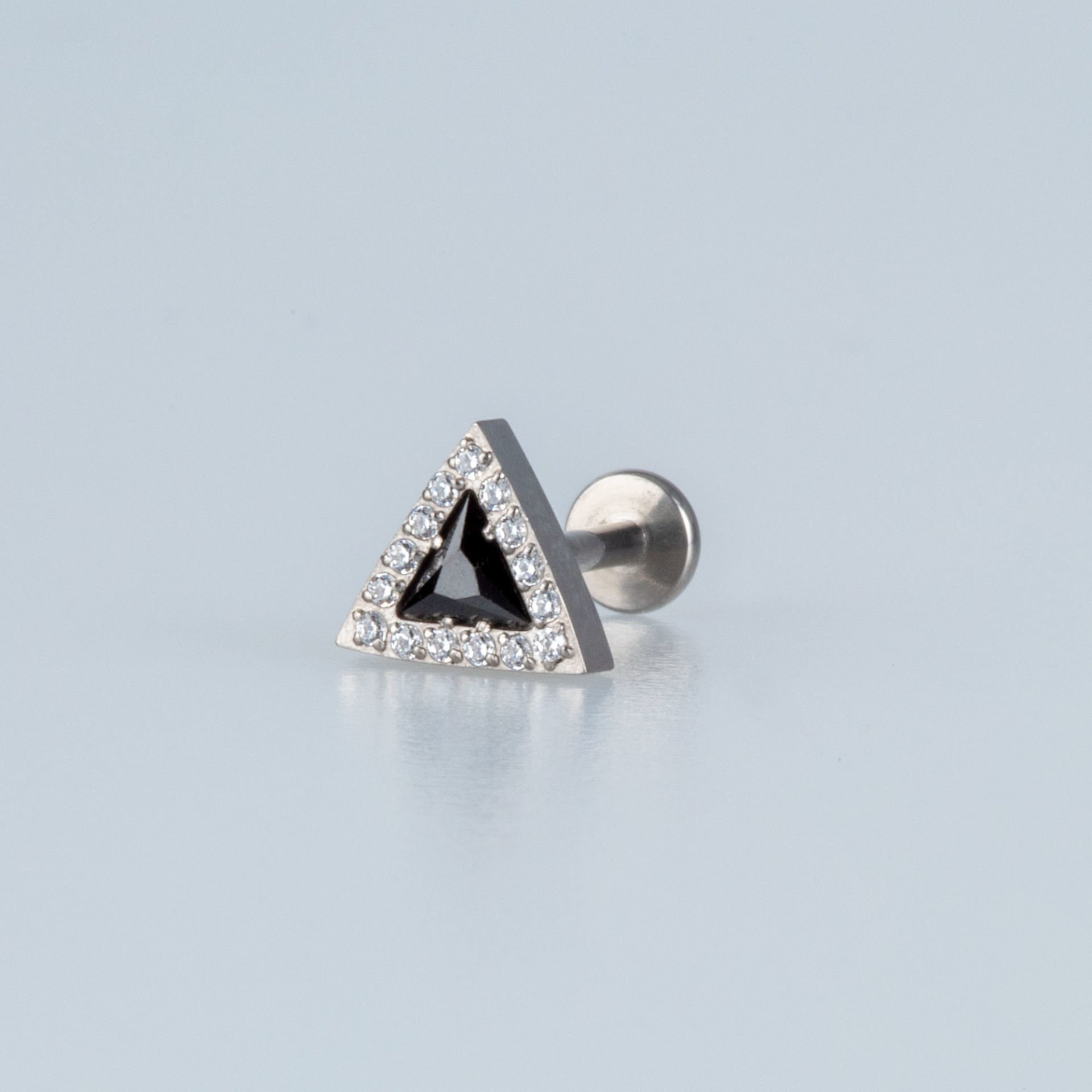Piercing Titanyum Tragus Üçgen 4 Renk Seçeneği Renk 3