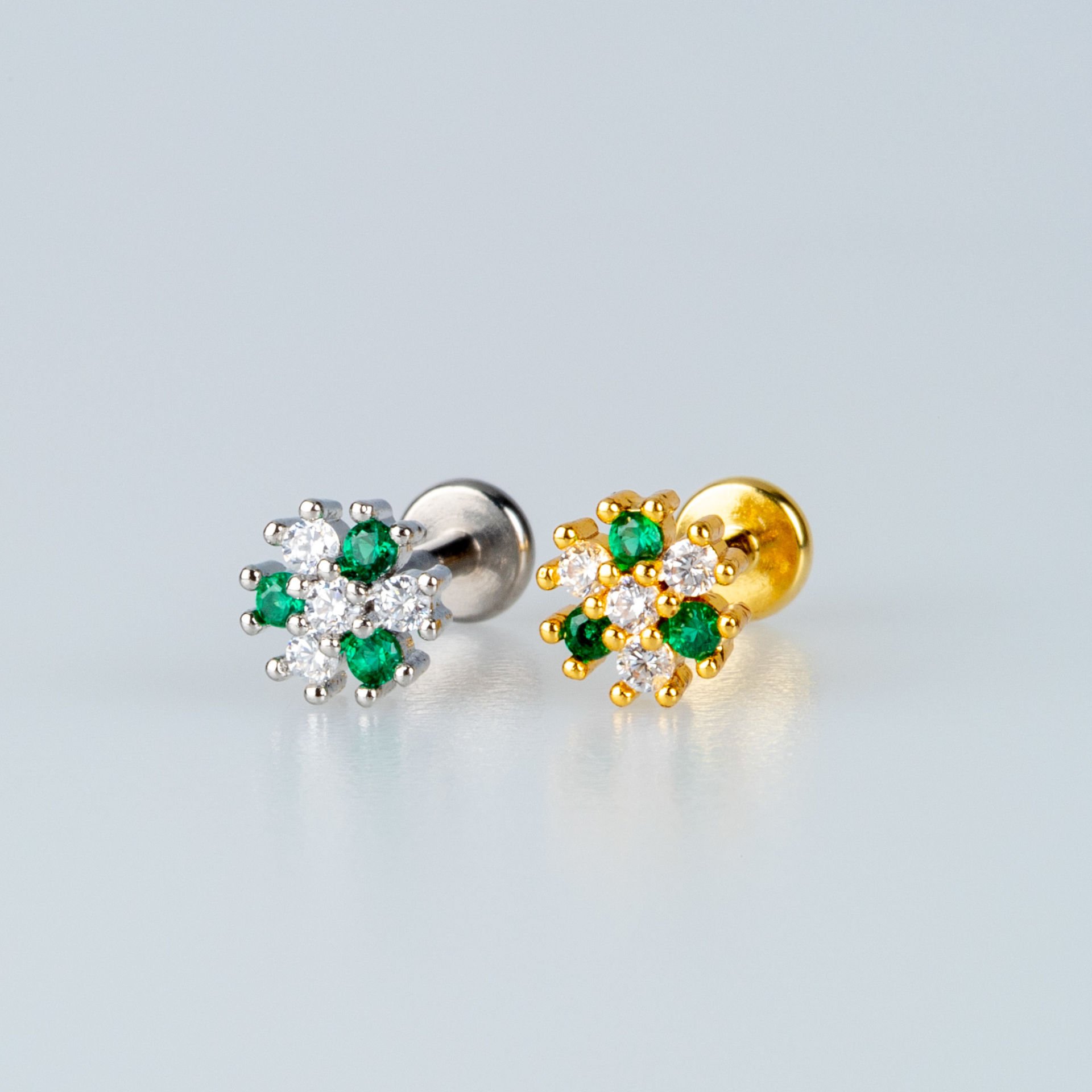 Piercing Tragus Çiçek