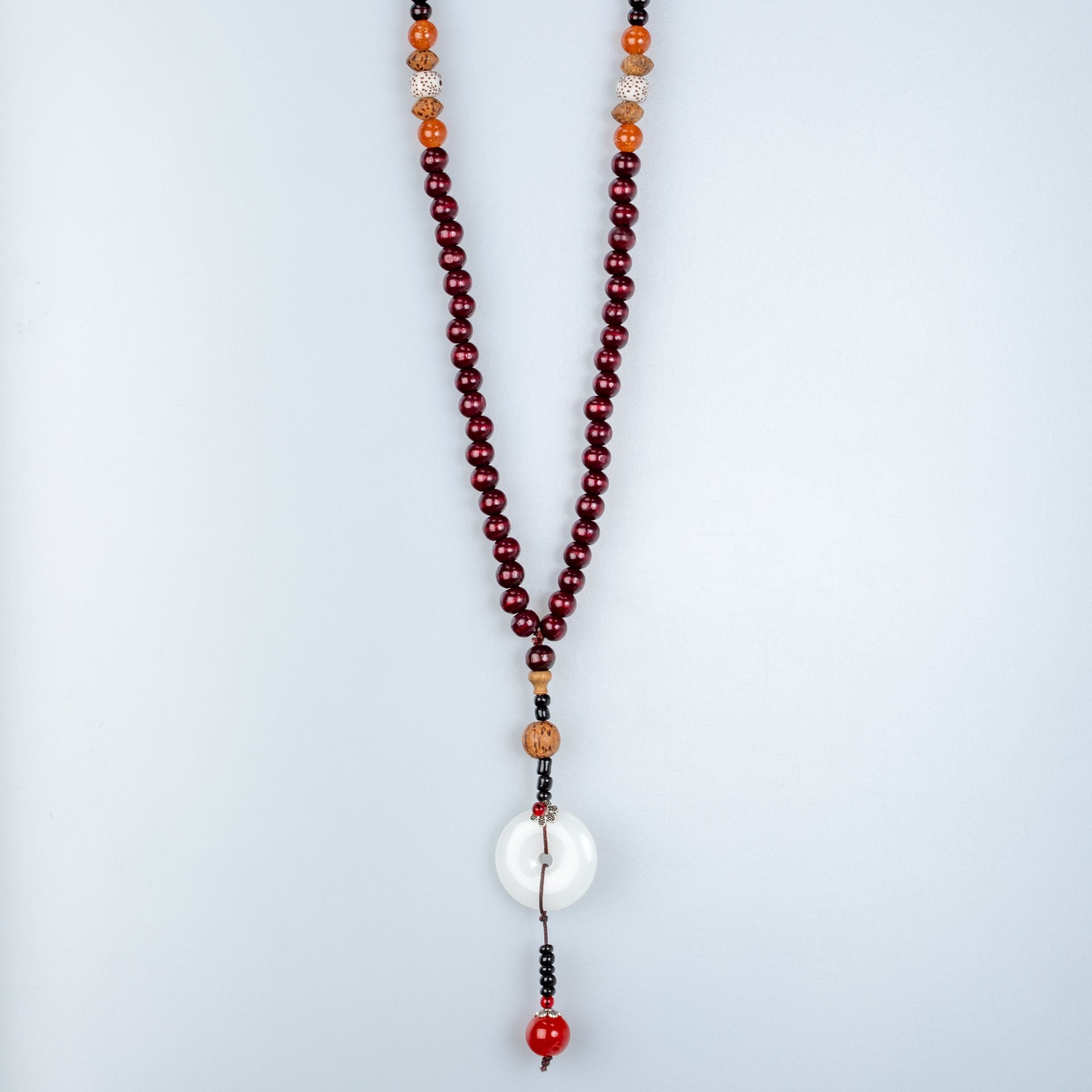 قلادة العرقية