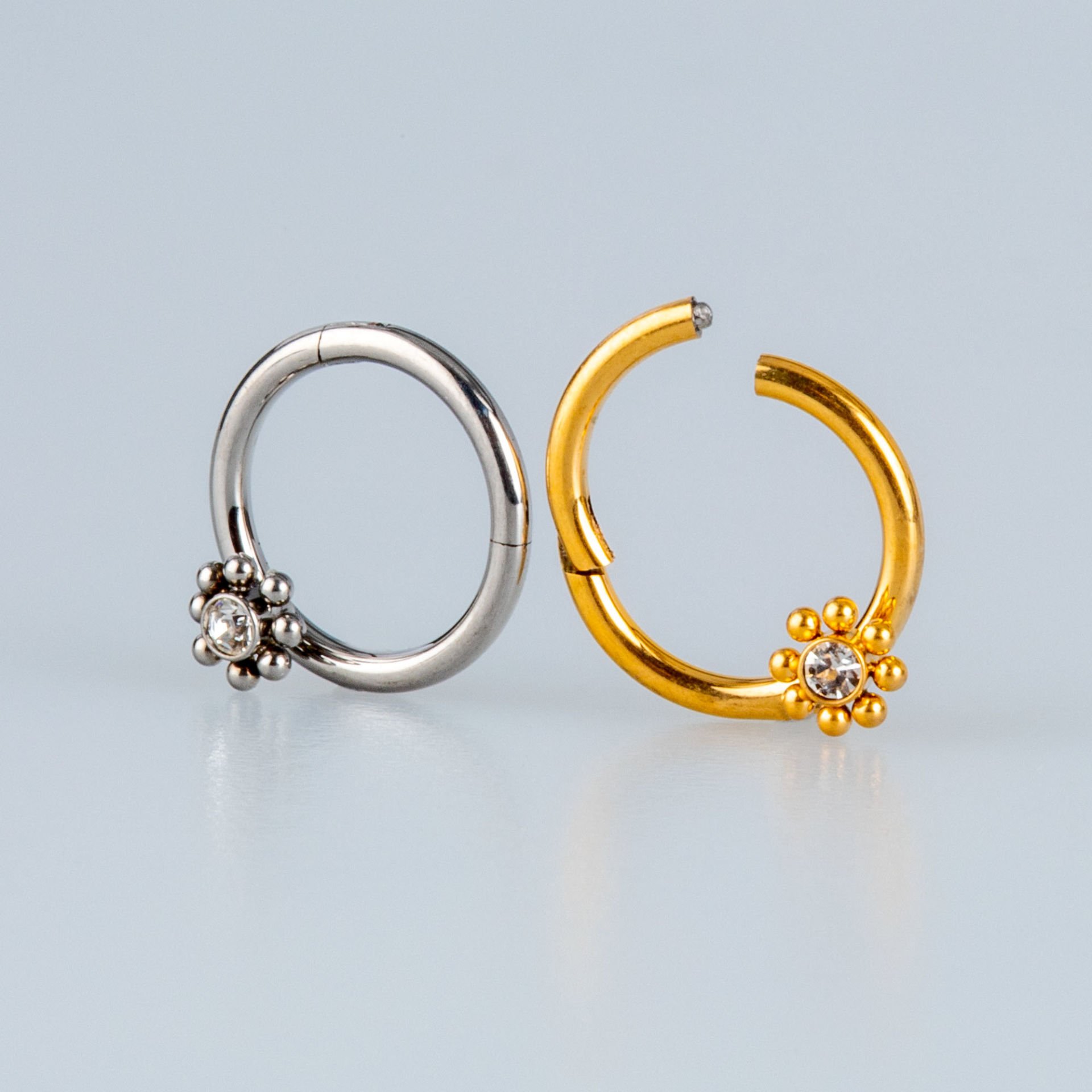 Piercing Titanium Segment Hoop Flower