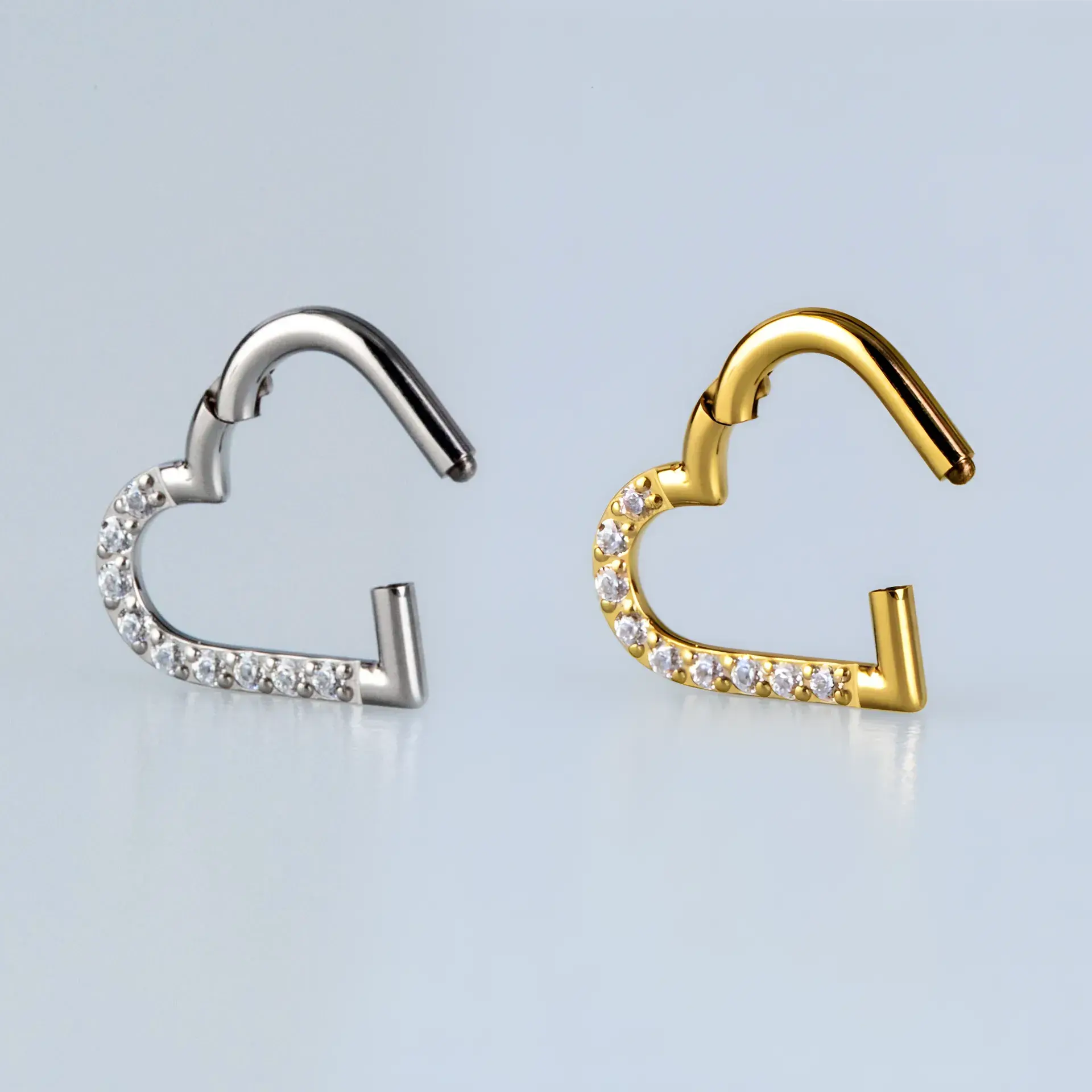 خاتم ثقب القلب المصنوع من التيتانيوم