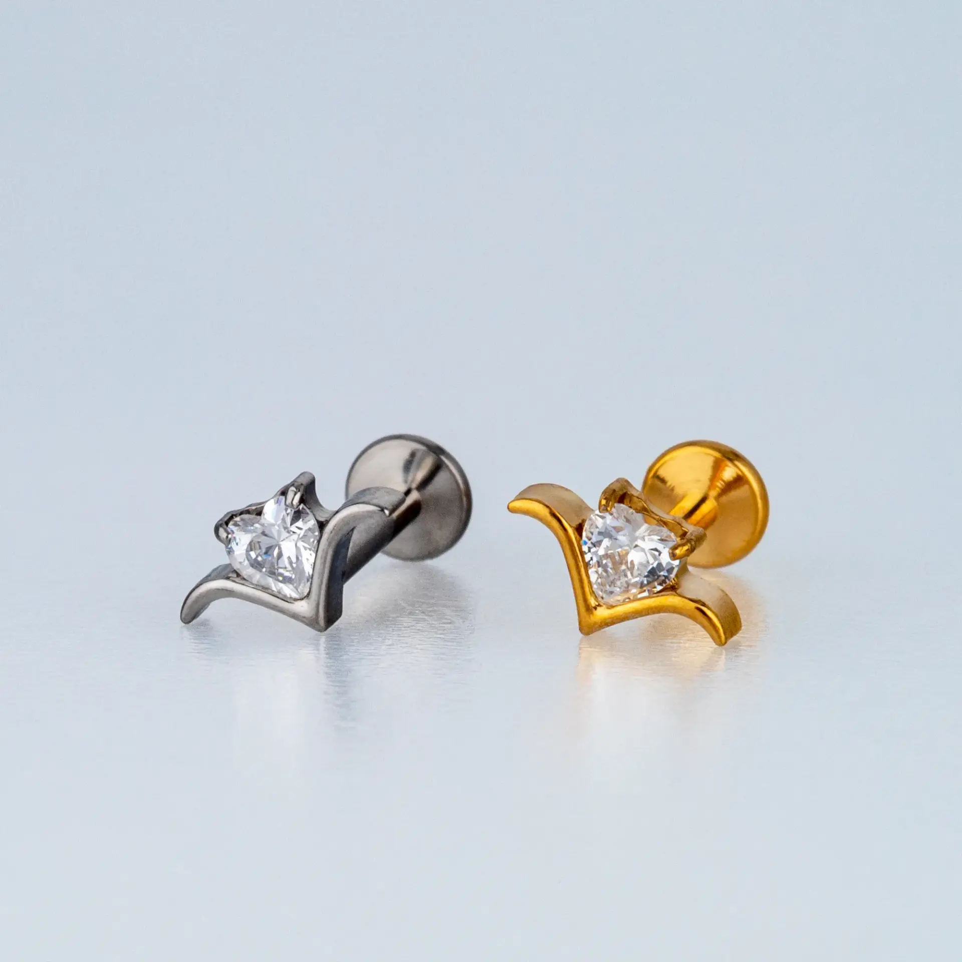 Piercing G23 Titanyum Tragus Kalp Taş Beyaz 8mm