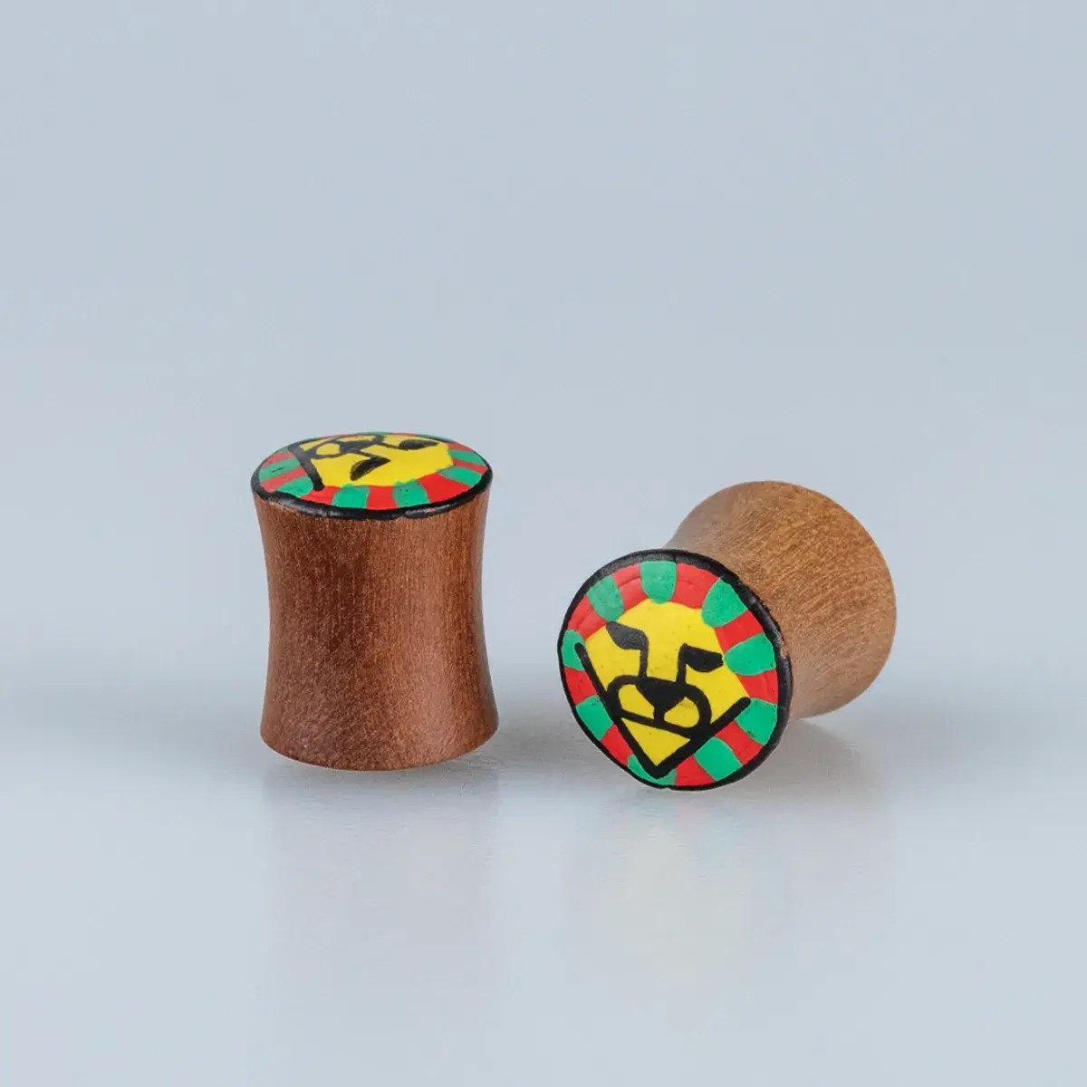 Toptan Organik Aslan Figürlü Ahşap Plug Tünel Piercing Çift 8mm Vos Etnik Takı