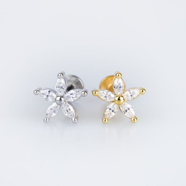 Piercing Tragus Küçük Çiçek