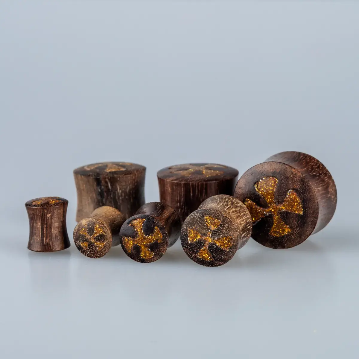 Toptan Organik Ahşap Haç Figürlü Tünel Plug Piercing 7li Set Vos Etnik Takı