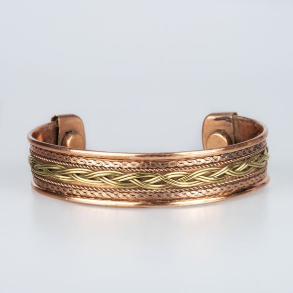 سوار النحاس المغناطيسي