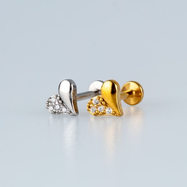 ثقب تراجوس الفولاذي على شكل قلب