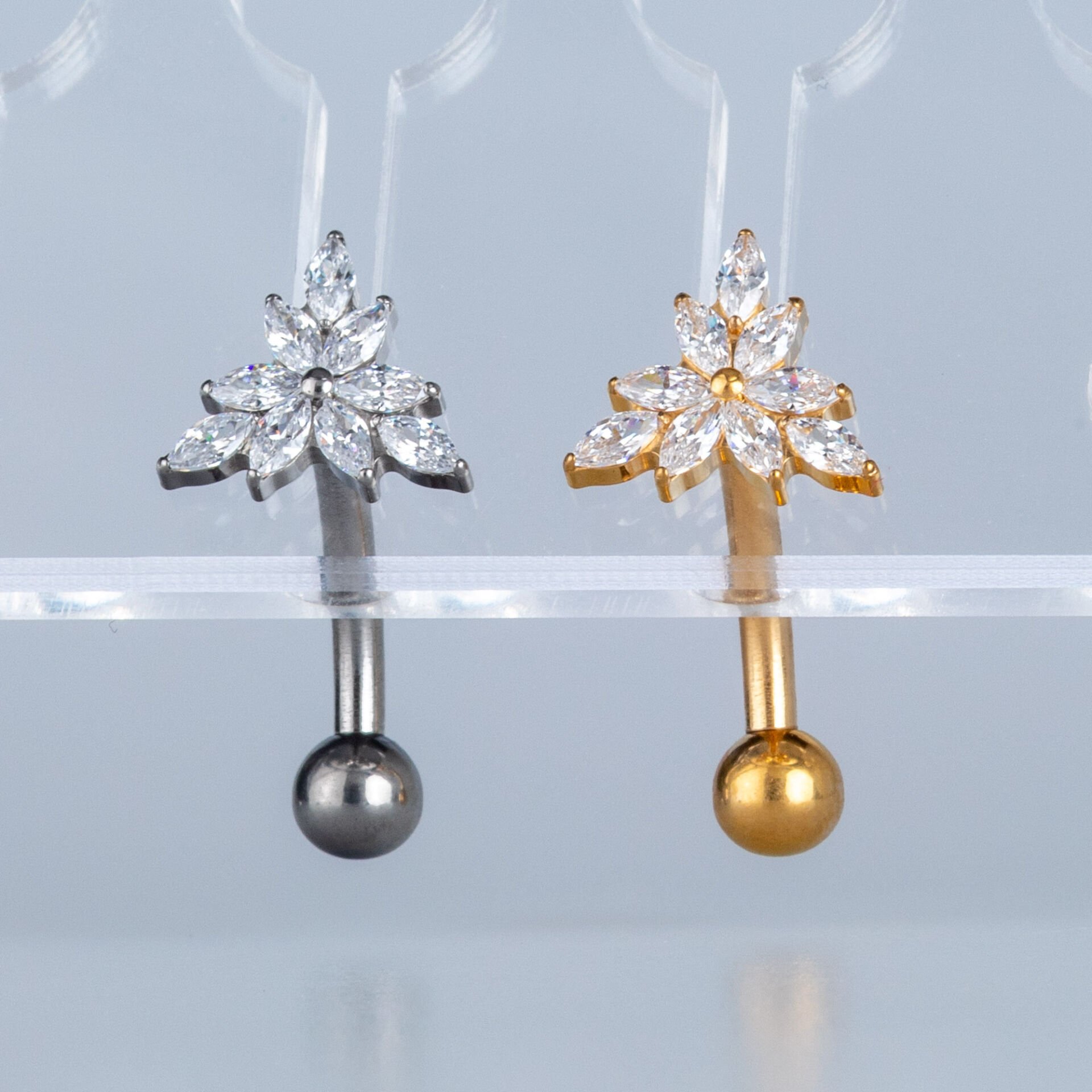 Piercing Titanyum Ters Göbek Fashion Çiçek