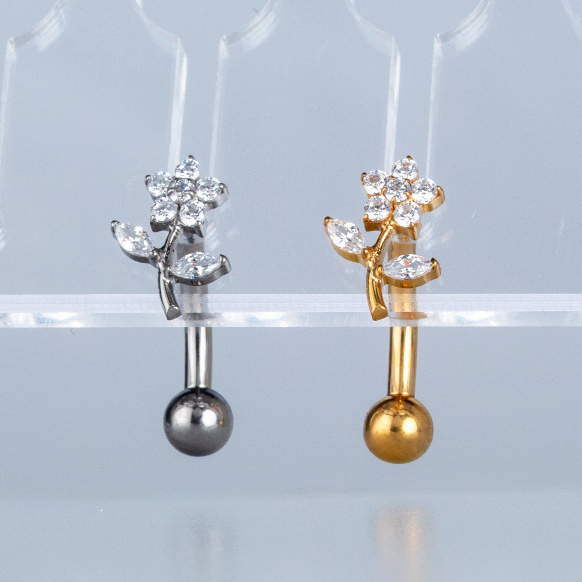 Piercing Titanyum Ters Göbek Fashion Çiçek