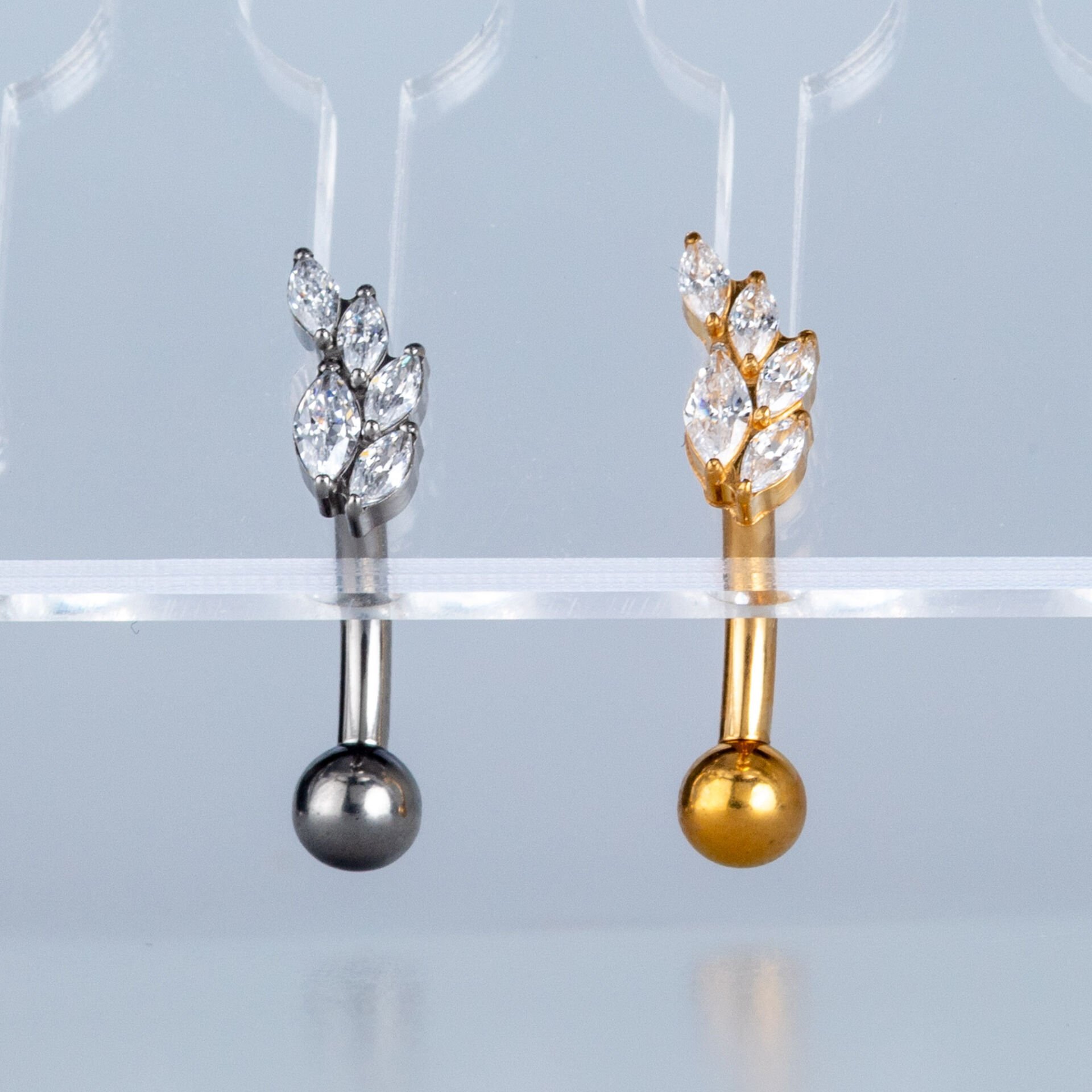 Piercing Titanyum Ters Göbek Fashion Yaprak