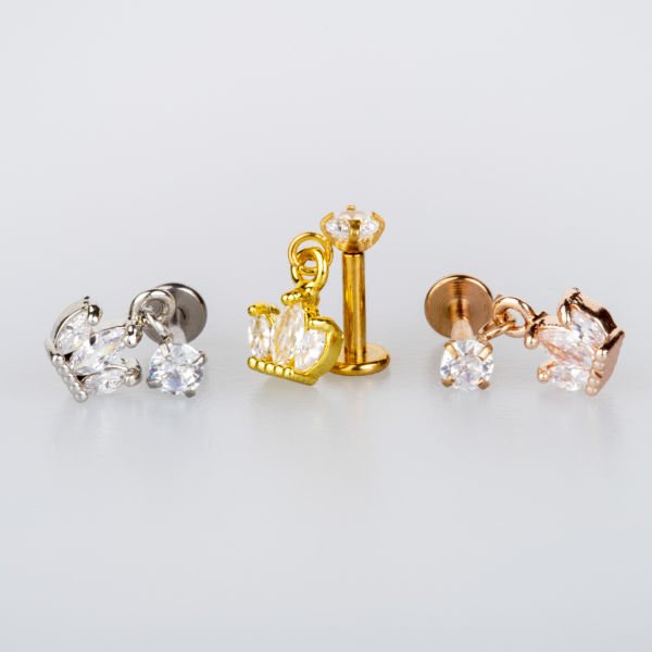 ثقب تاج الزنمة