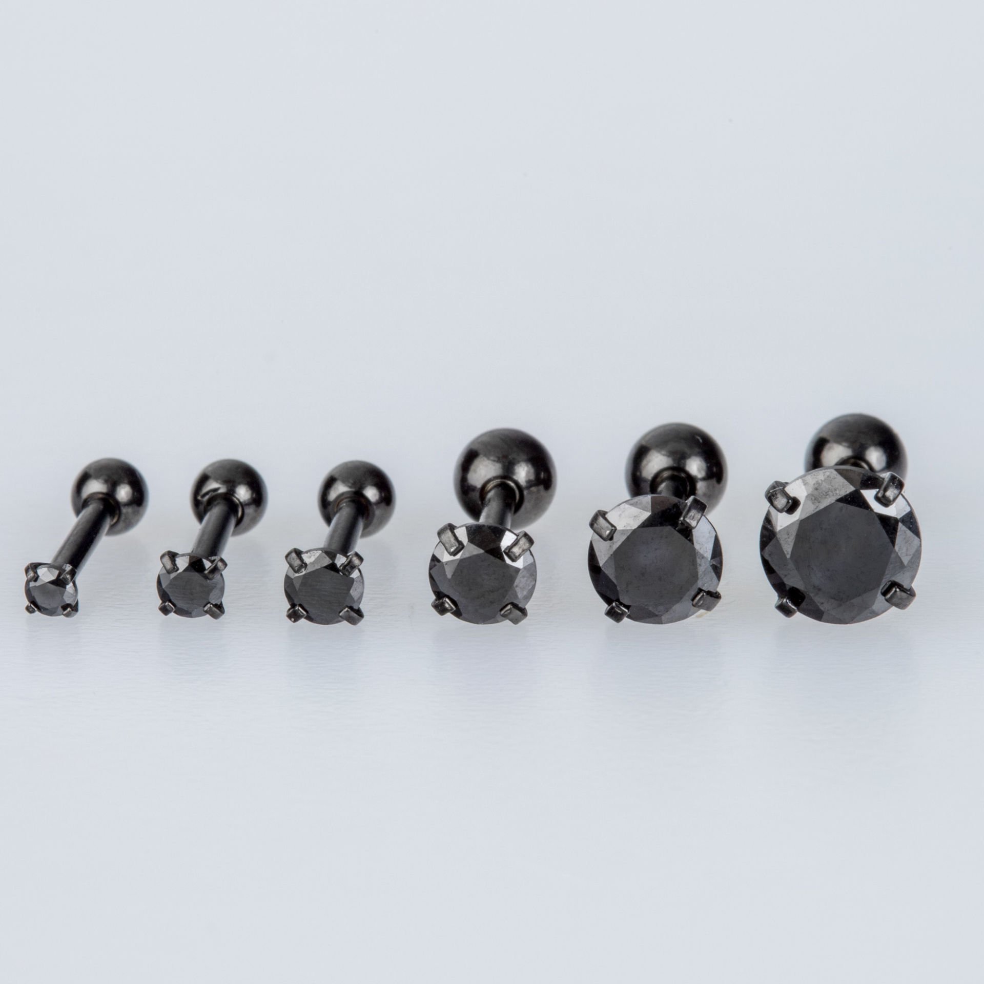 Piercing Çelik Siyah Tragus Yuvarlak Taş