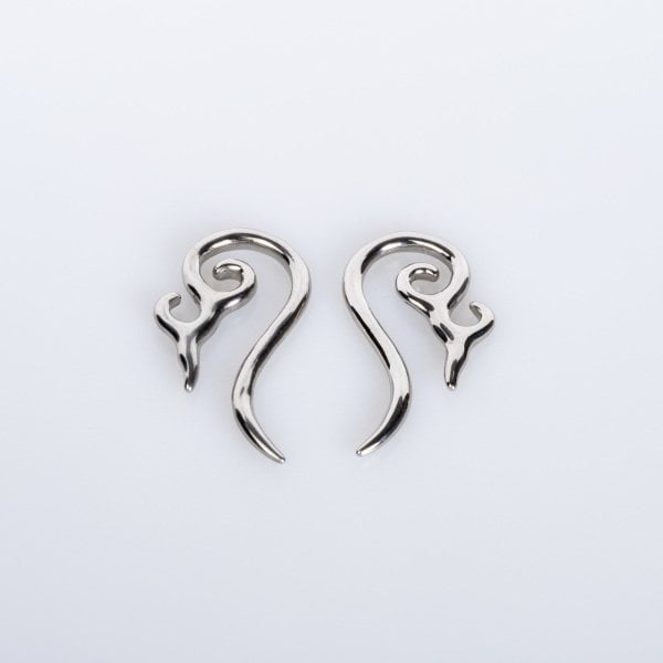 Piercing Tünel Tiribal Tek