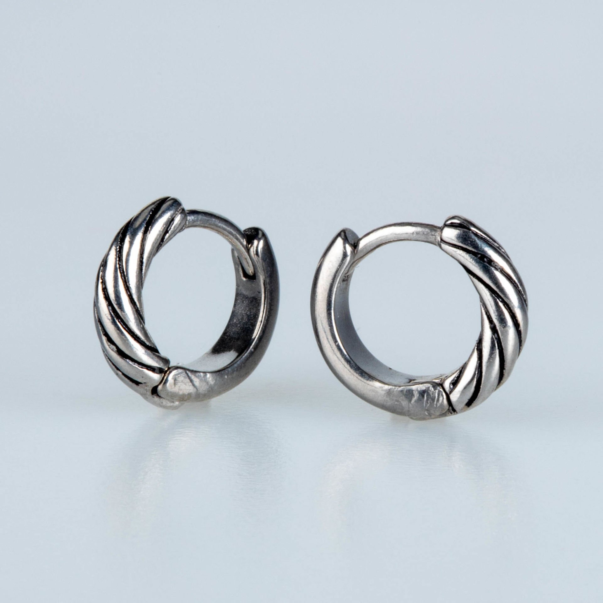 Steel Earring Gothic - Double