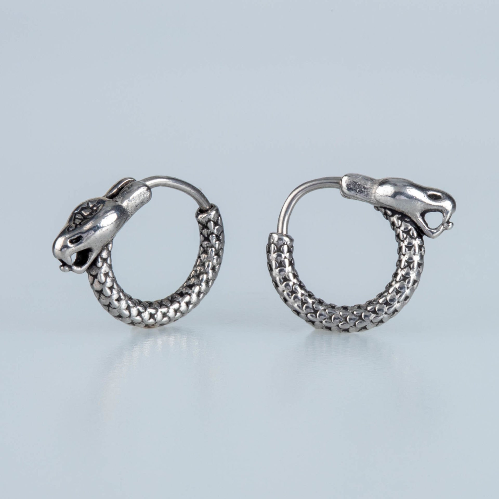 Çelik Küpe Gotik - Çift Yılan