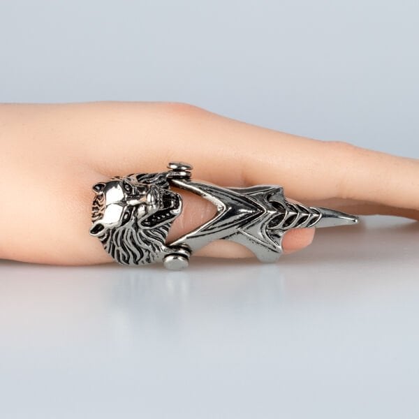 Şovalye Yüzük Güç, Stil ve Mistik Enerji Bir Arada