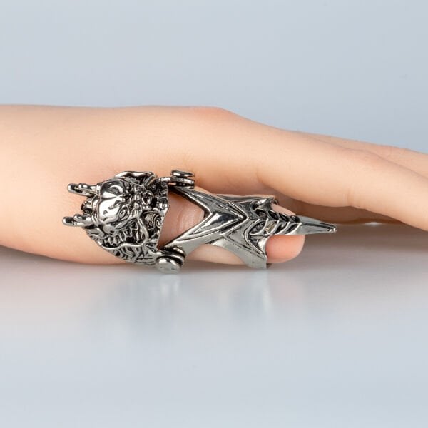 Knight Ring
