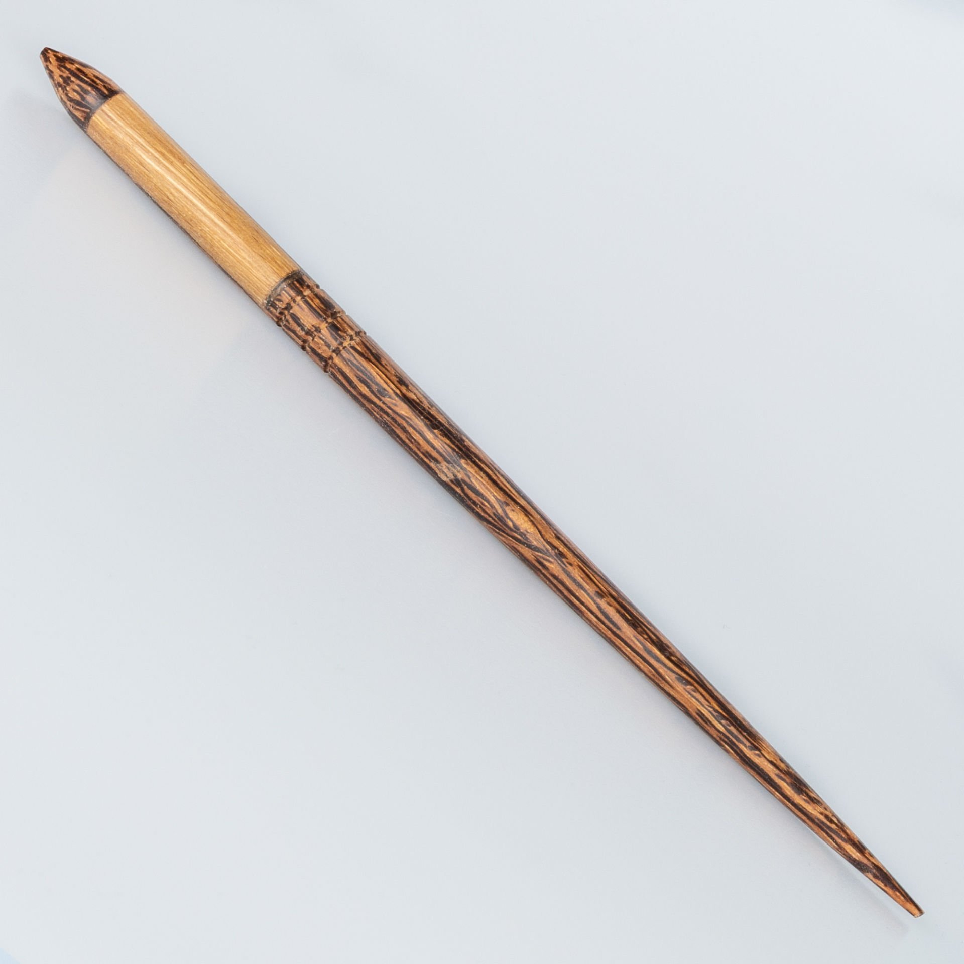 Mace Pen