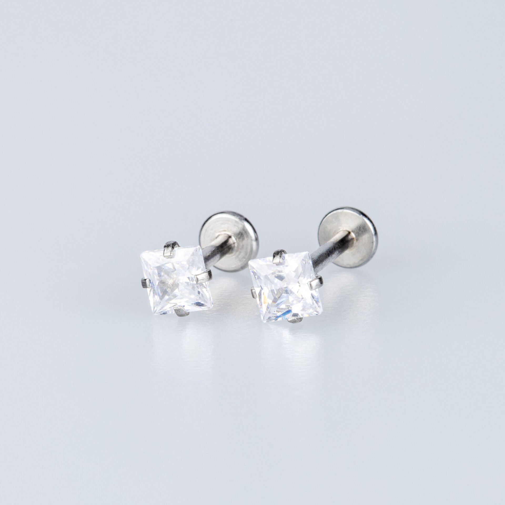 Toptan Piercing Labret 4mm Kare Taş Silver